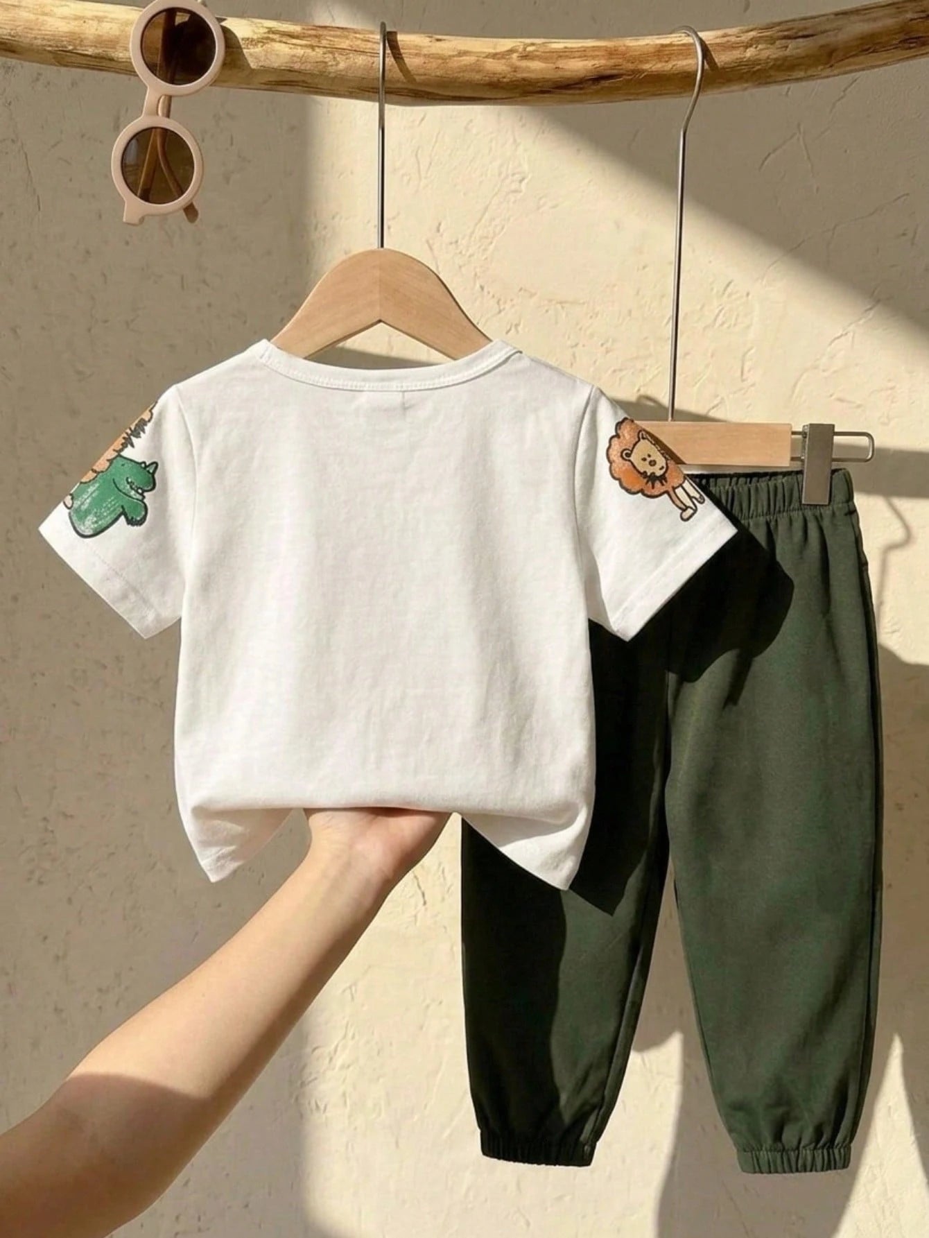 LMoss Kids Baby Boy Baby Girl Cute Casual Cartoon Pattern Loose Short Sleeve T-Shirt Cargo Large Pocket Cuffed Long Pants Set Suitable For Spring Summer Autumn