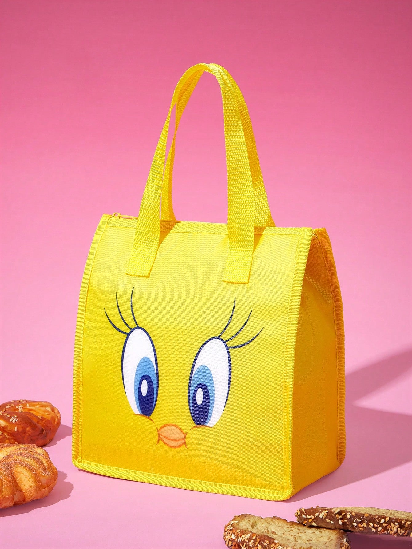 LOONEY TUNES X 1 Patterned Printed Insulated Lunch Bag To Keep Food Warm Or Cold, Picnic Bag, Large Capacity, Can Hold Lunch Boxes And Drinks, Suitable For Picnics, Camping, Travel, Family Use