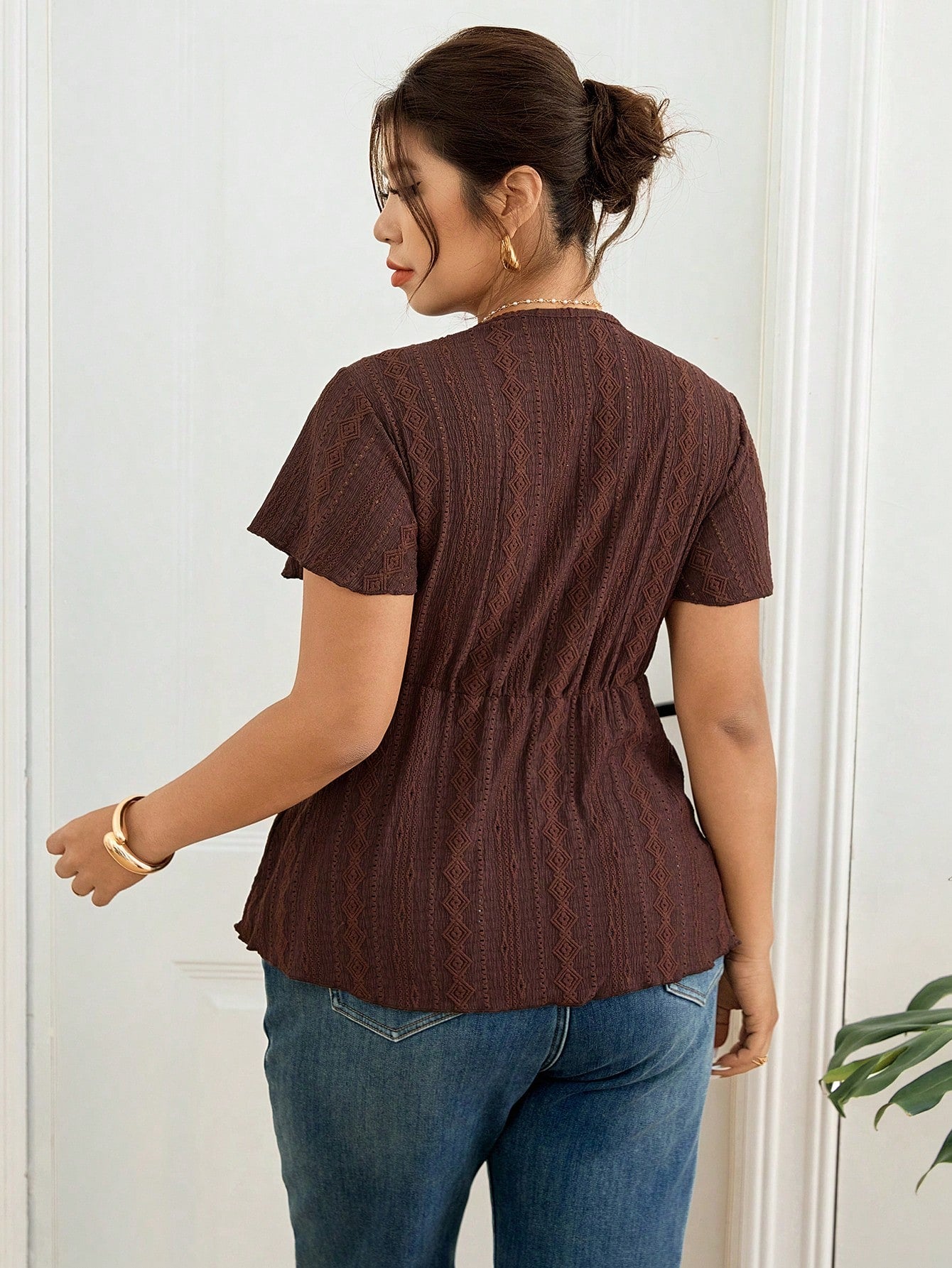 Lounesse Plus Size Tie Dye Floral V-Neck Lace Patchwork Textured T-Shirt For Women Dark Brown Top Blouse Summer Tops