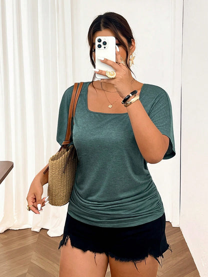 Lounesse Plus Size Women's Solid Color Pleated Casual Versatile Everyday Outing T-Shirt
