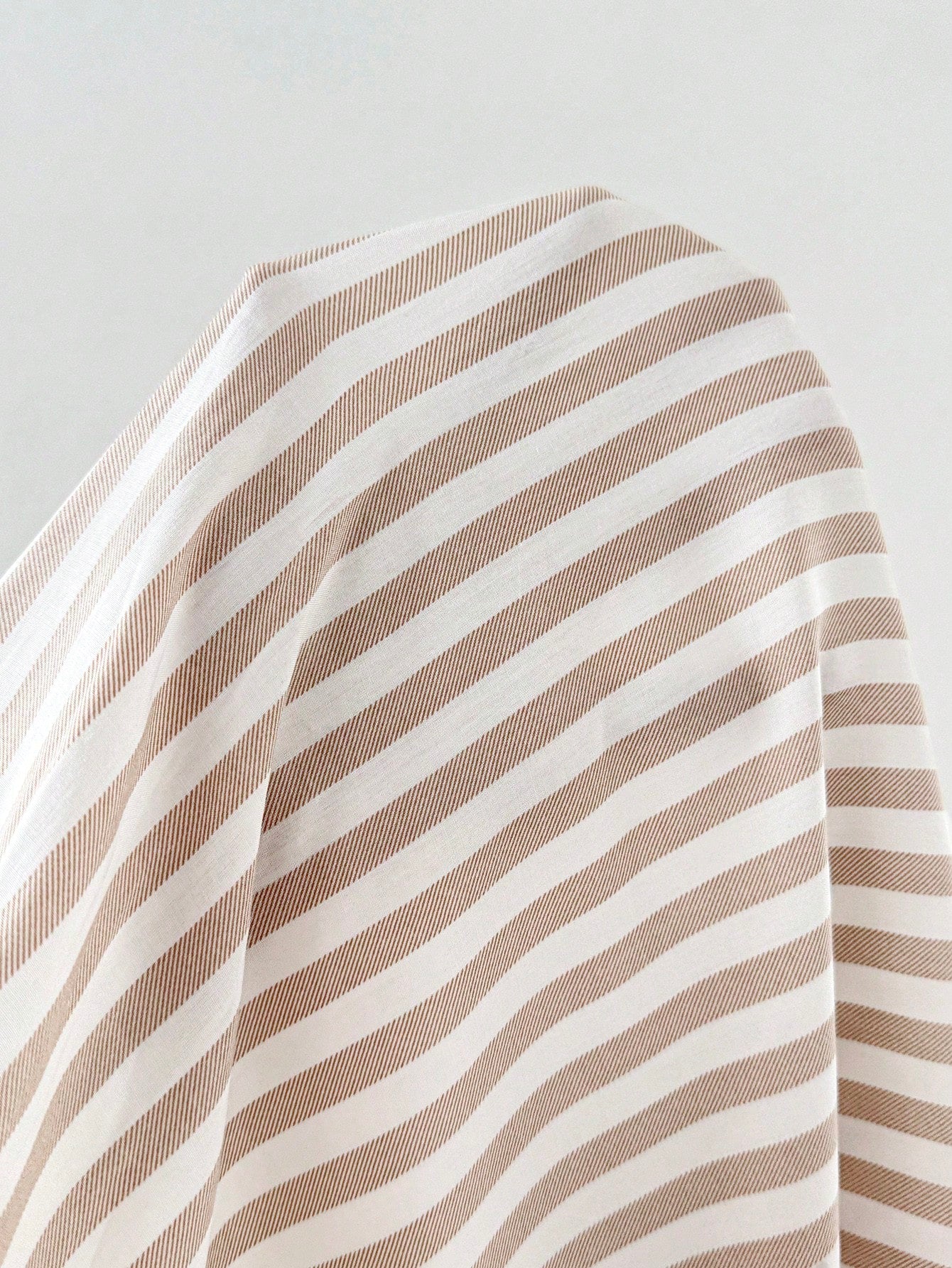 Lounesse Plus Size Women Striped Half Sleeve ShirtShorts Sets Apricot White Autumn 70s Beach Vacation Eleganza Holiday Vacation Outfits Curve