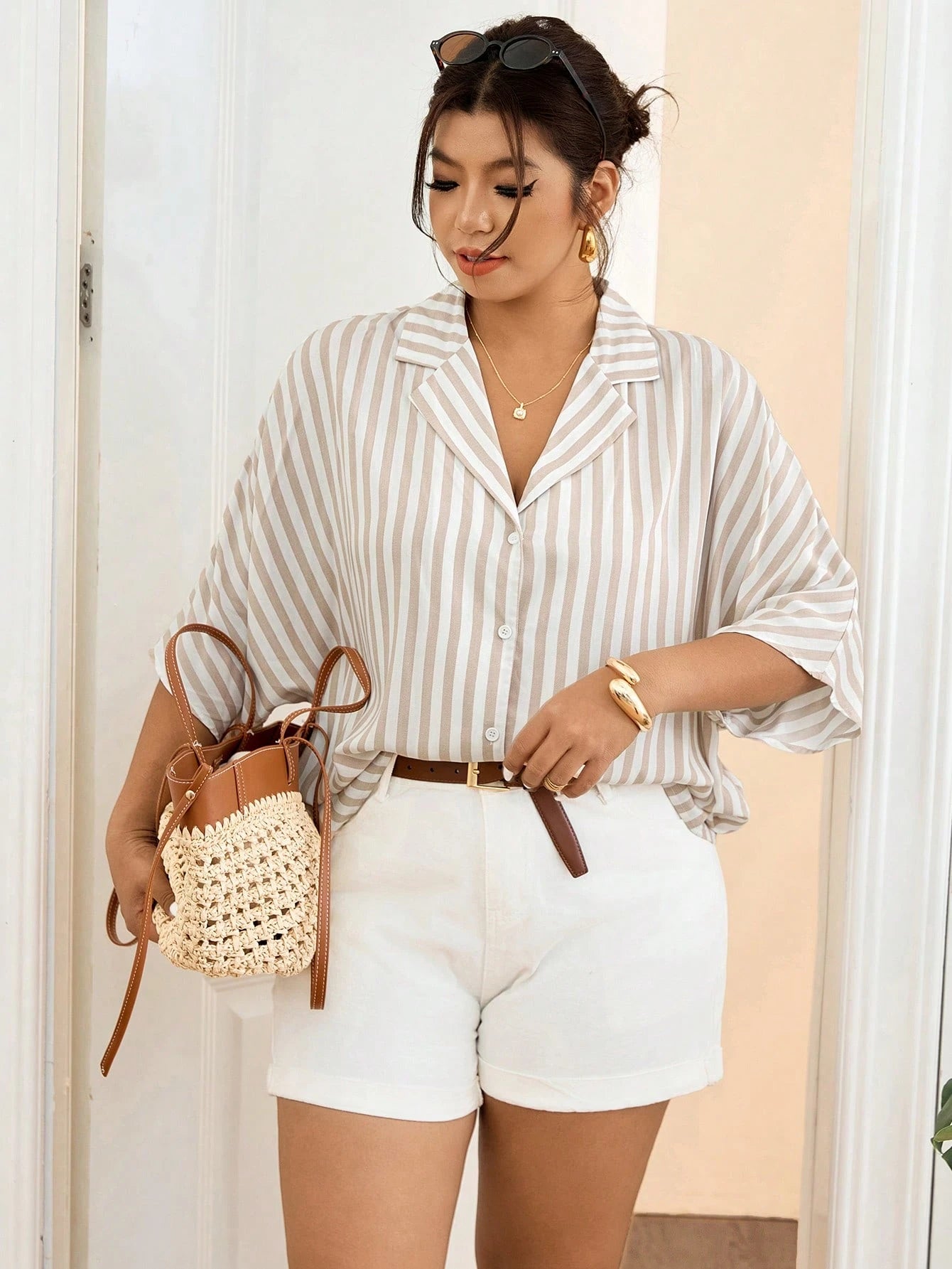 Lounesse Plus Size Women Striped Half Sleeve ShirtShorts Sets Apricot White Autumn 70s Beach Vacation Eleganza Holiday Vacation Outfits Curve