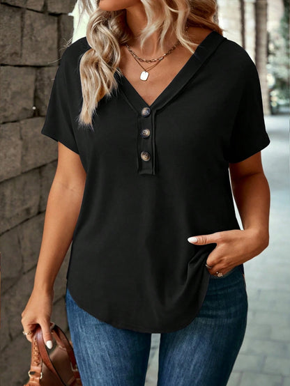 LUNE New Loose V-Neck Short Sleeve Casual Basic Plus Size T-Shirt With 3 Buttons