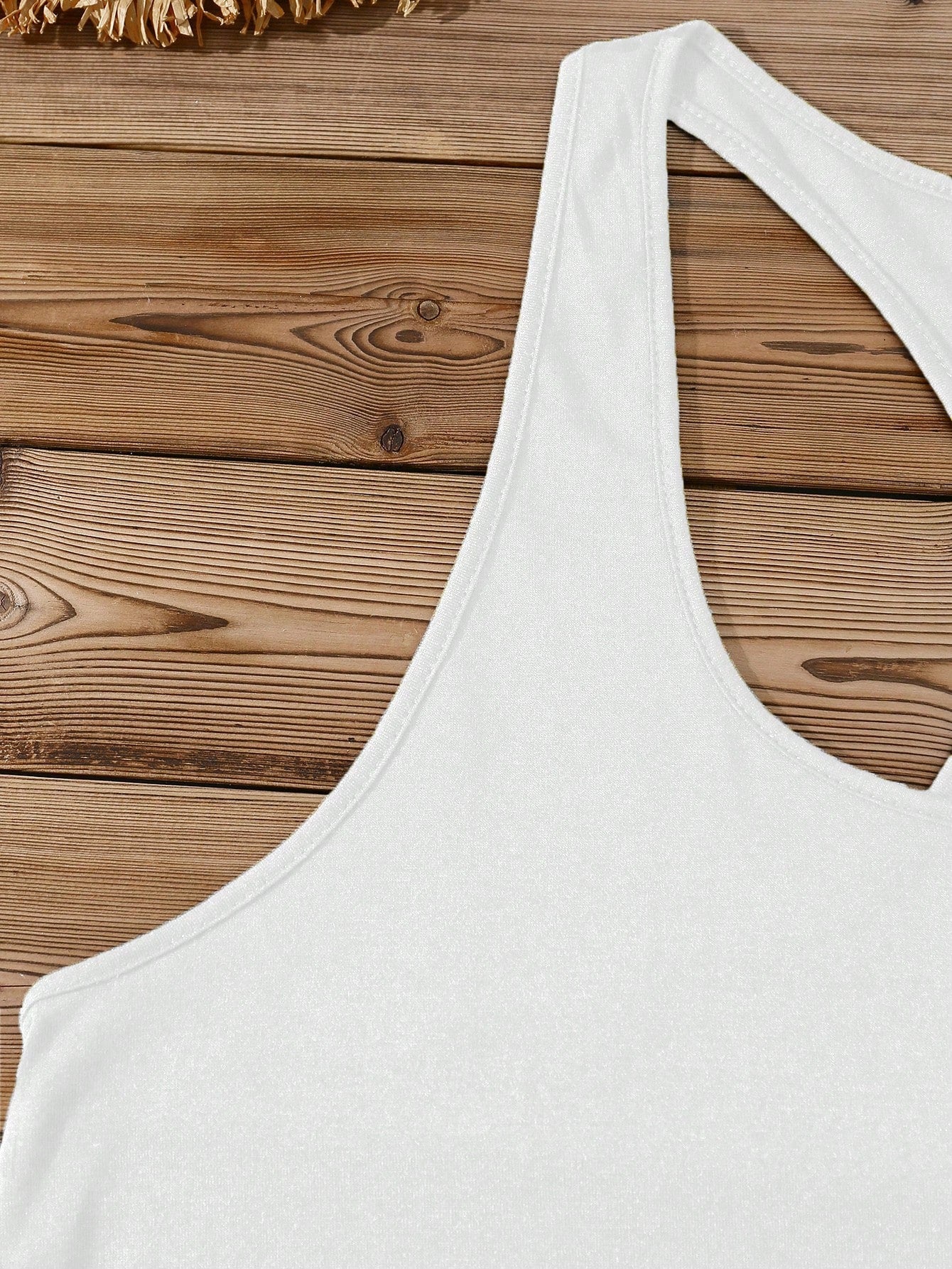 LUNE Plus Size Women Casual Minimalist Dark Grey Lotus Graphic Racerback Tank Top, Suitable For Summer