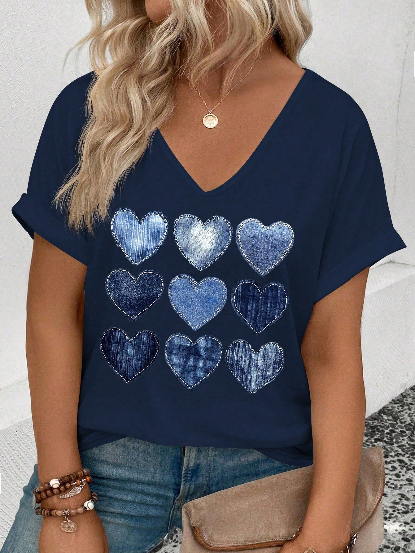 LUNE Plus Size Women Casual V-Neck Short Sleeve Fake Blue Heart Printed Tee