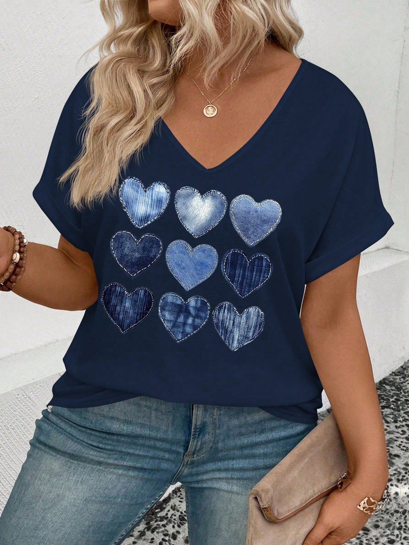 LUNE Plus Size Women Casual V-Neck Short Sleeve Fake Blue Heart Printed Tee
