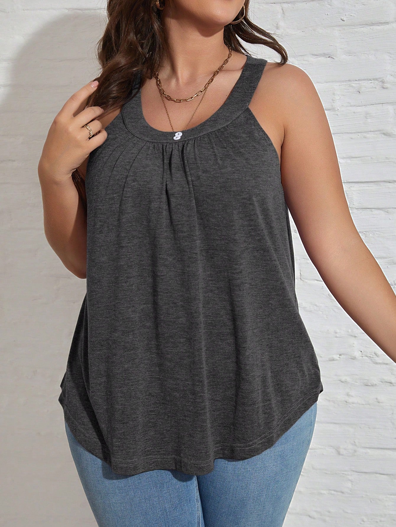 LUNE Plus Solid Tank Top
