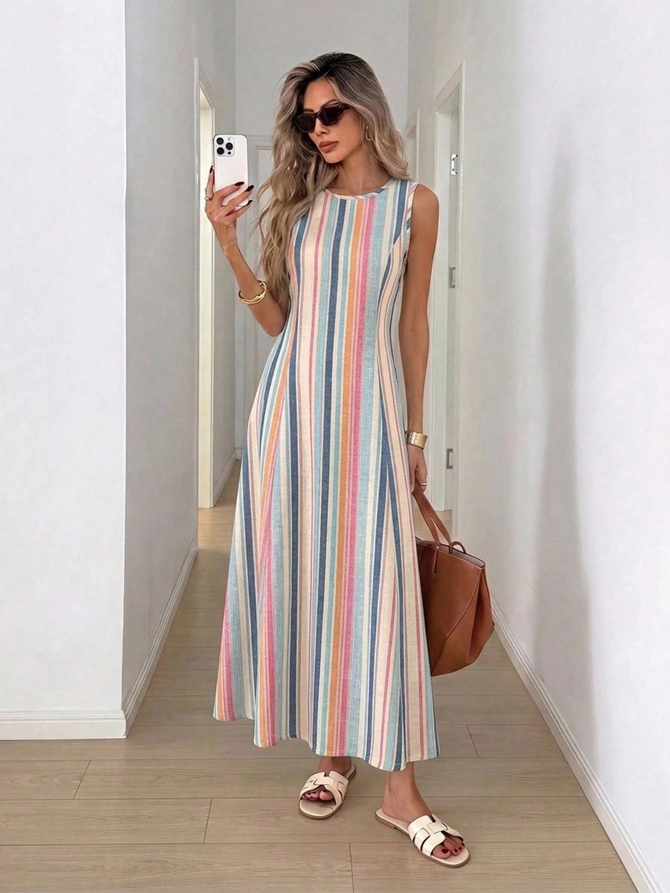 LUNE Women's Casual Tropical Sleeveless Round Neck Dress, Blue And Yellow Irregular Striped All-Over Print Pattern Suitable For Summer Daily Wear, Vacation