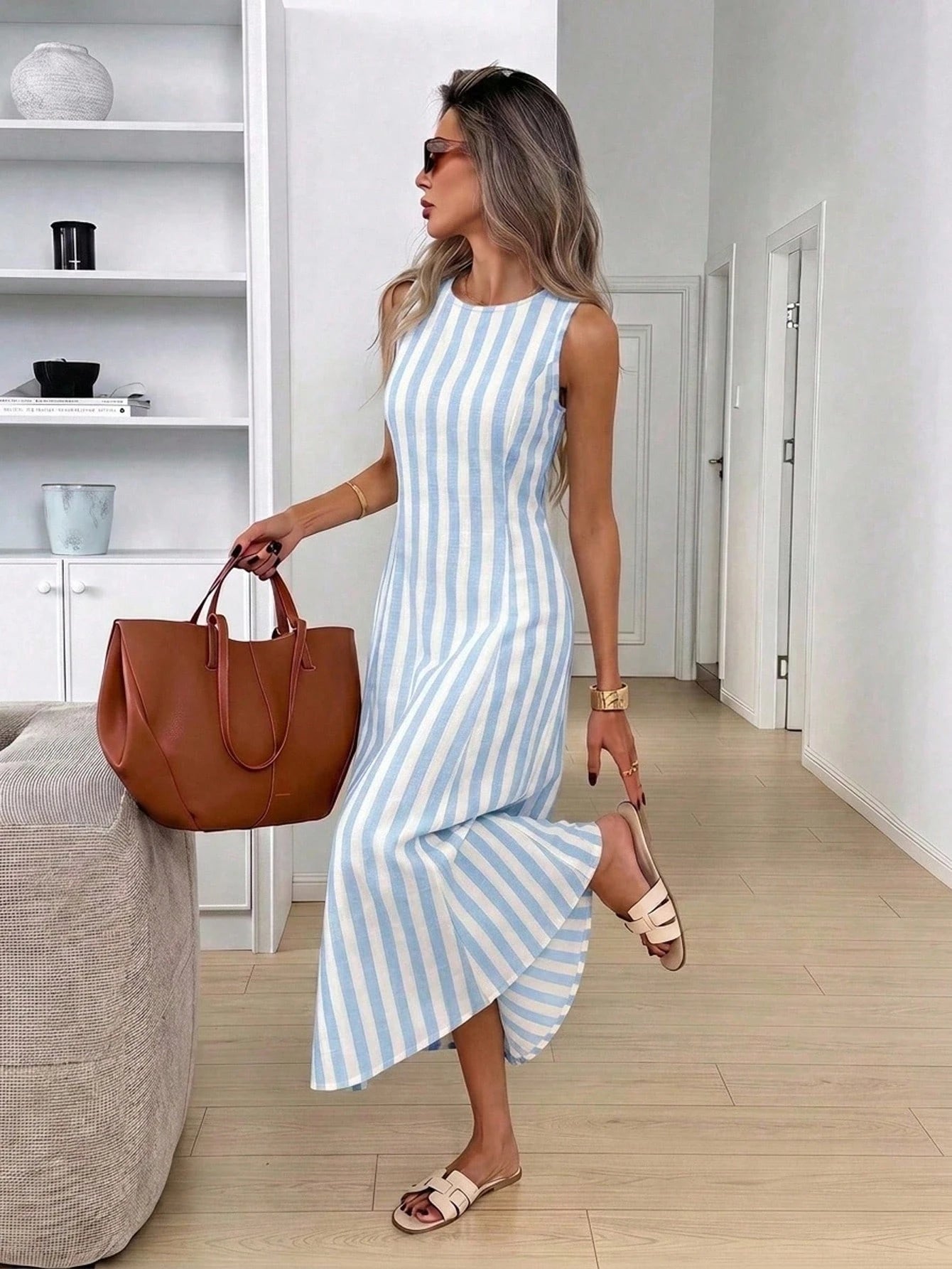 LUNE Women's Casual Tropical Sleeveless Round Neck Dress, Blue And Yellow Irregular Striped All-Over Print Pattern Suitable For Summer Daily Wear, Vacation