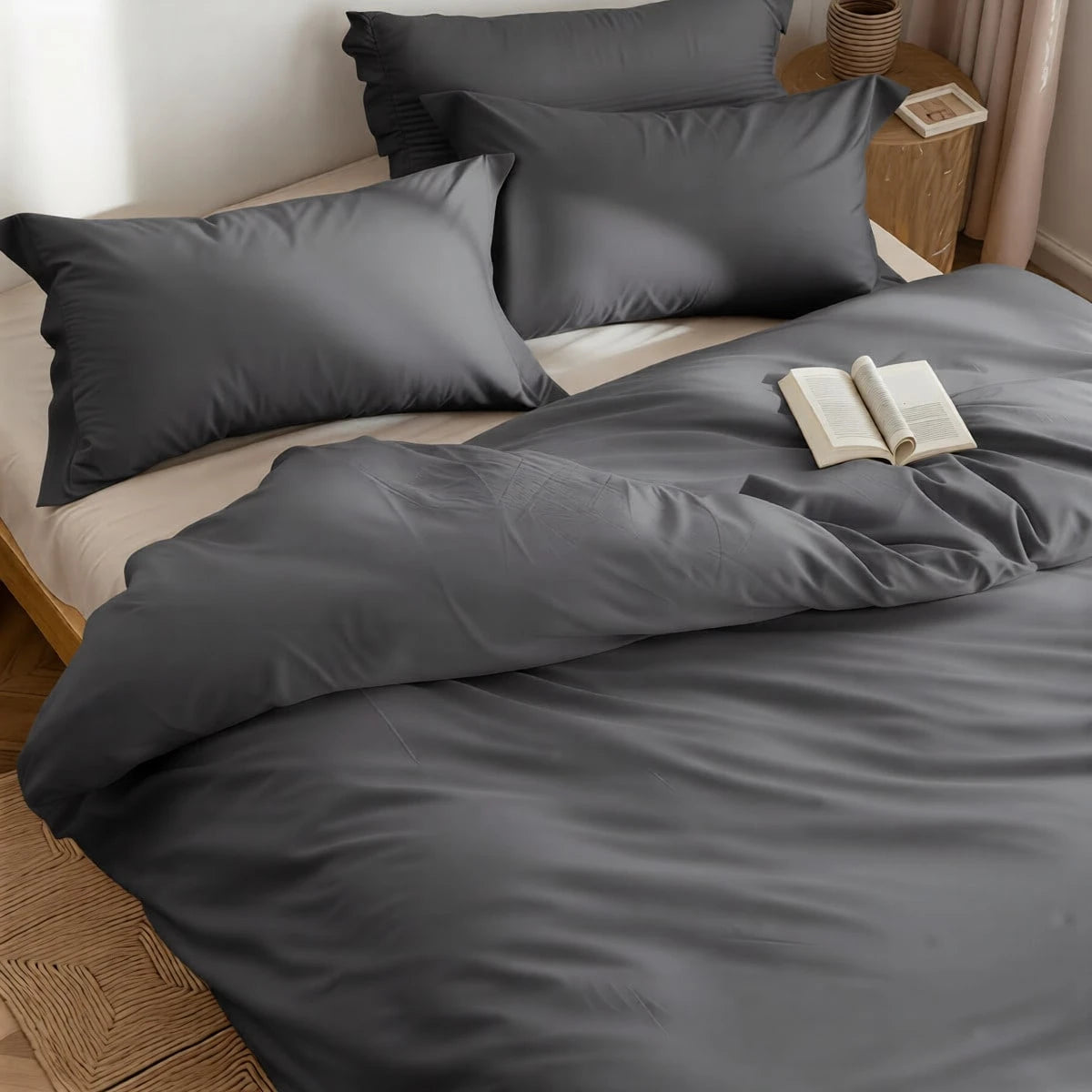 Luxury Solid Color Quilt Cover Three-Piece Nordic Minimalist Home Bedding Set, (One Quilt Cover+Two Pillowcases), Single And Double Complete Specifications, Daily Home Essential Bedding (T Size Only I