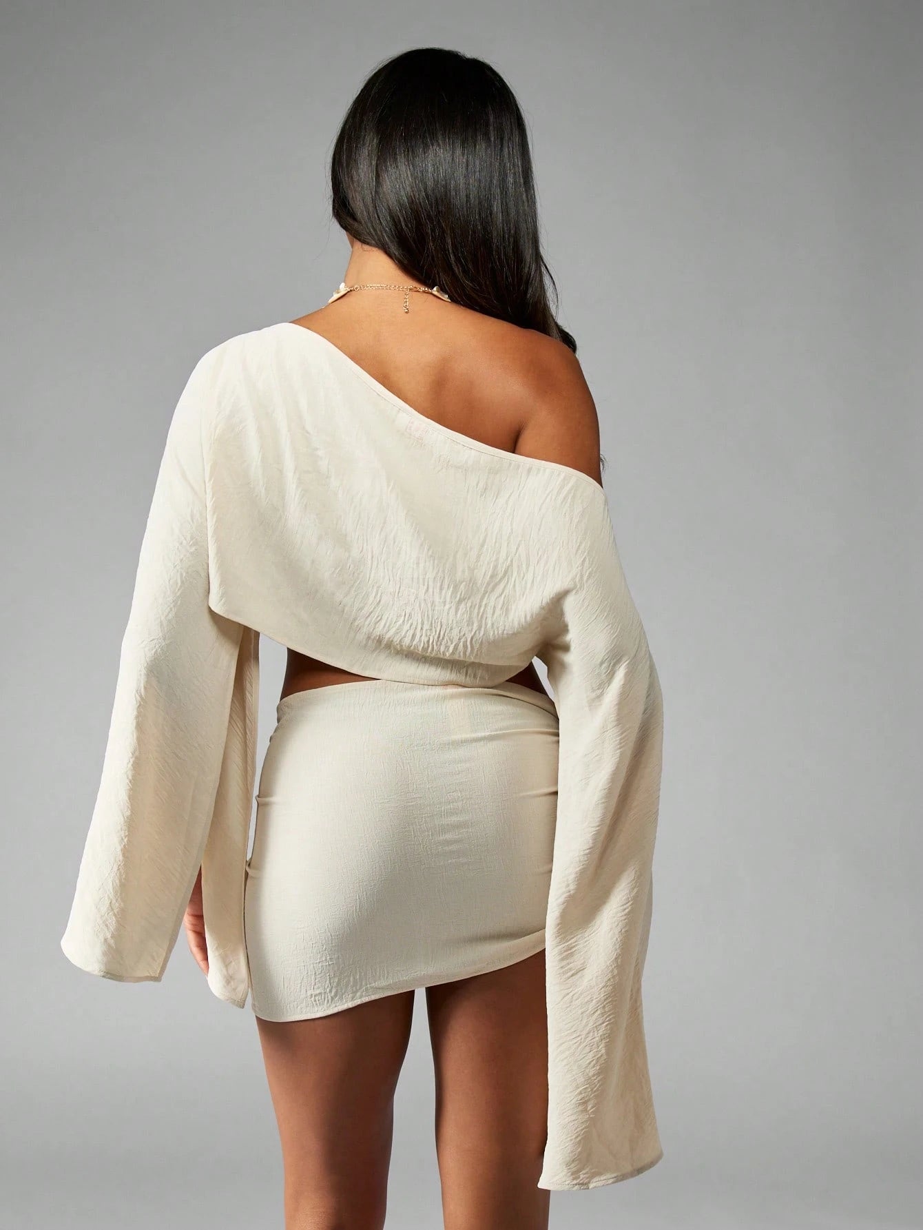 MISSGUIDED Elegant Beach Line Feel Co-Ord Set Ruffled Wrap Skirt Long Bell Sleeve One Shoulder Cover Up Summer Resort Boho Pool Party Swim Dress