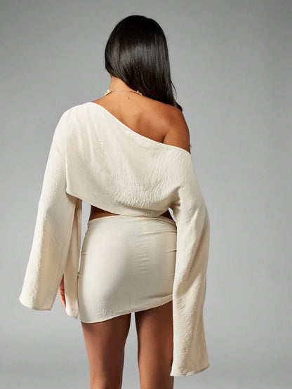 MISSGUIDED Elegant Beach Line Feel Co-Ord Set Ruffled Wrap Skirt Long Bell Sleeve One Shoulder Cover Up Summer Resort Boho Pool Party Swim Dress