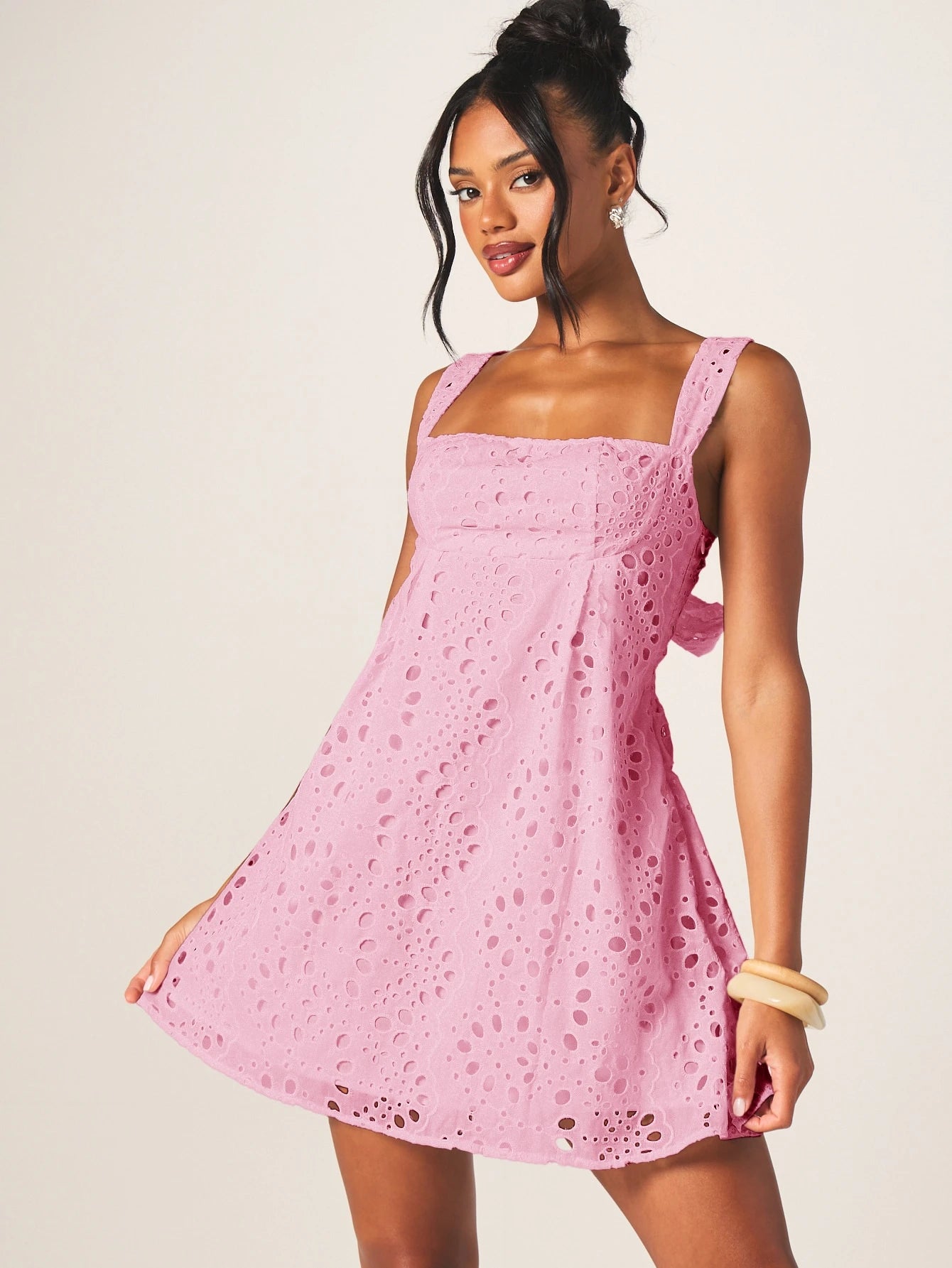 MISSGUIDED Eyelet Embroidered Square Neck Mini Dress With Bow Back And Adjustable Straps Summer Beach