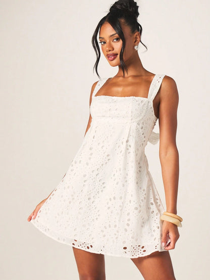 MISSGUIDED Eyelet Embroidered Square Neck Mini Dress With Bow Back And Adjustable Straps Summer Beach
