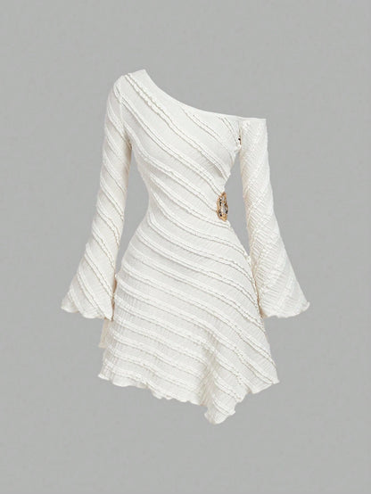 MOD Women's Off-White Autumn Elegant Sexy Tropical Cocktail Party Night Out Dress,Asymmetric Shoulder Flare Sleeve Multi-Layer Frill Trim Metal Decor