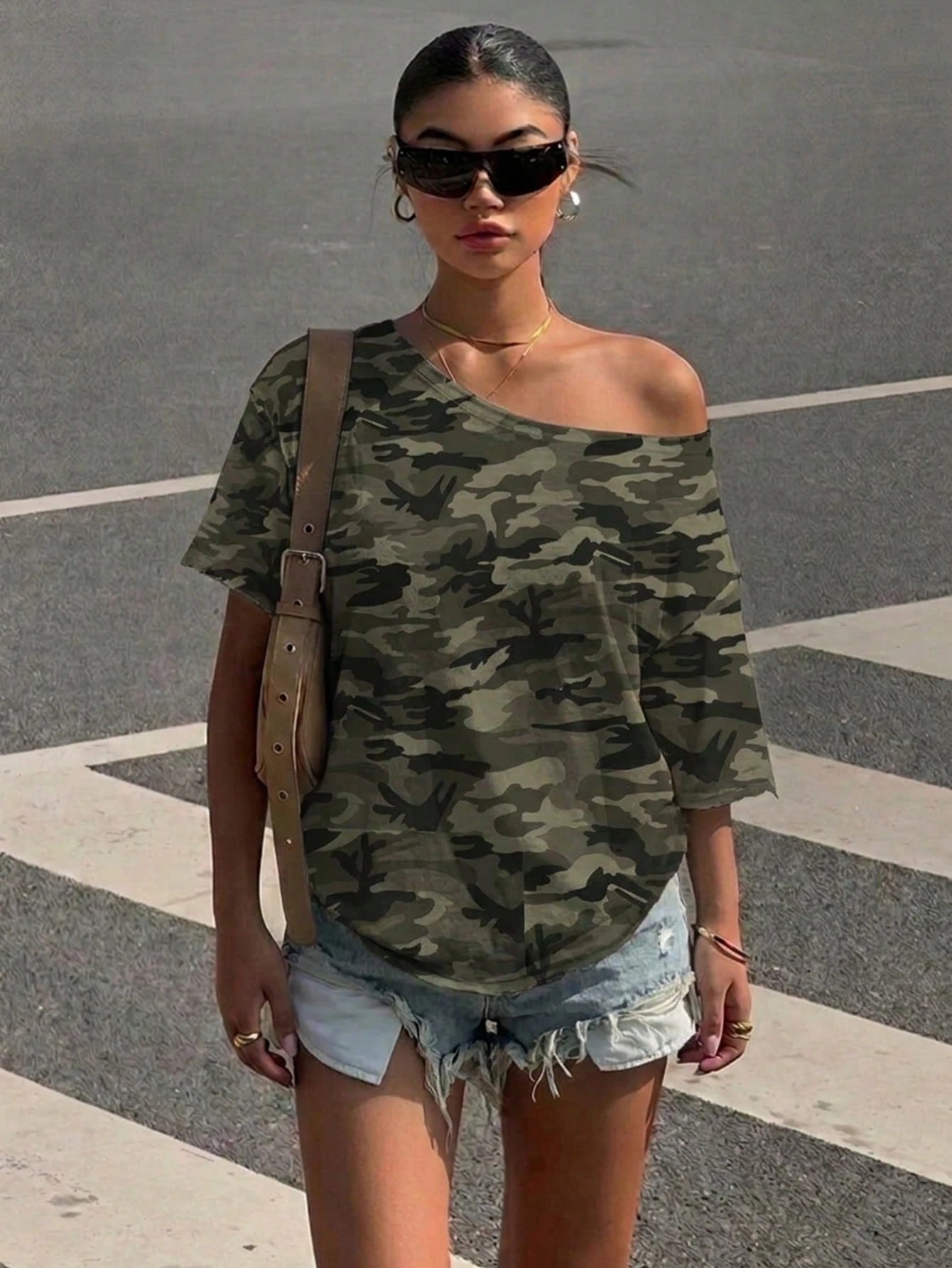 Muchica Women's Plus Size Asymmetrical Shoulder Casual Loose Camouflage T-Shirt