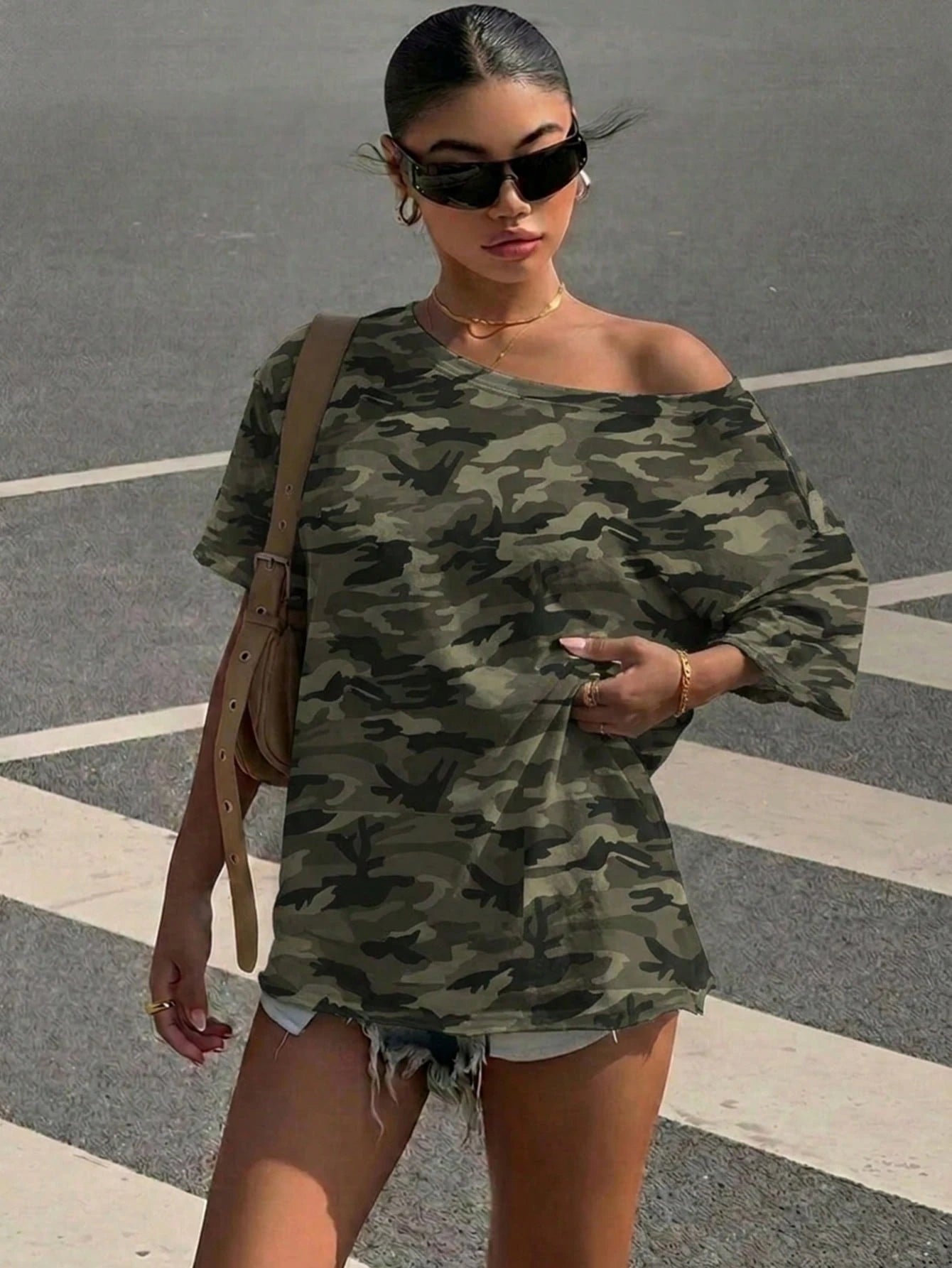 Muchica Women's Plus Size Asymmetrical Shoulder Casual Loose Camouflage T-Shirt