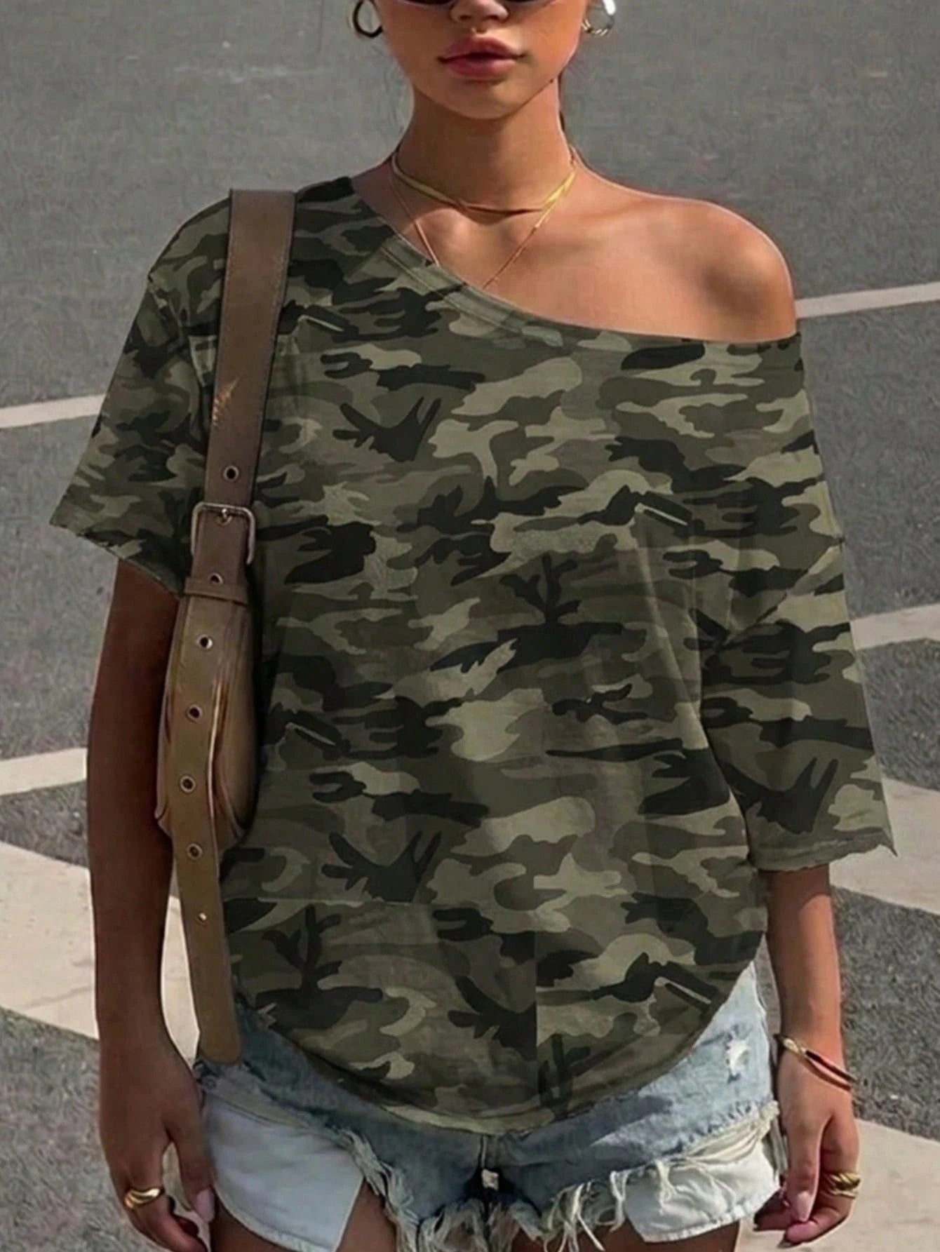 Muchica Women's Plus Size Asymmetrical Shoulder Casual Loose Camouflage T-Shirt