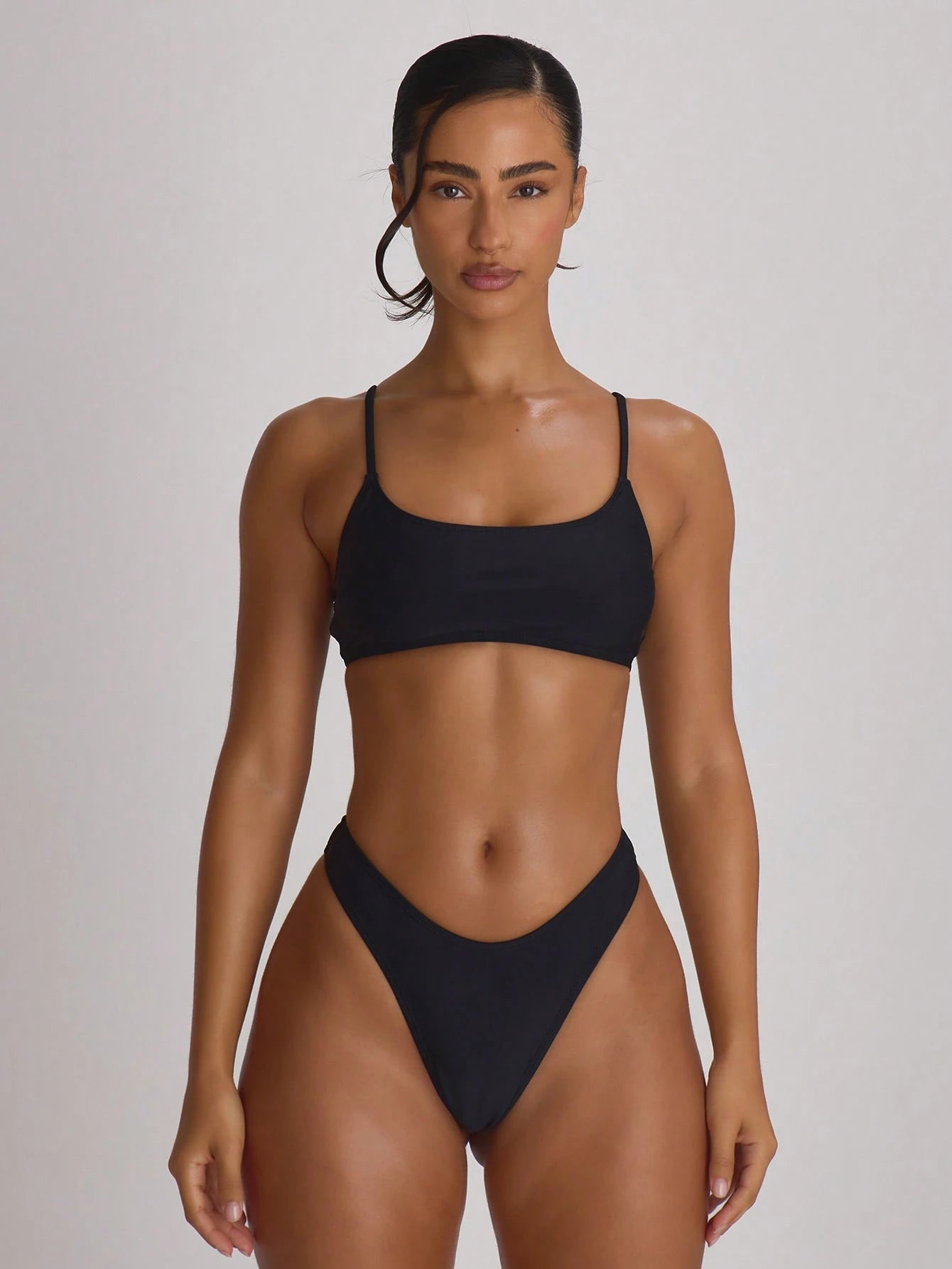 Musera Resort High Leg Dipped Front Thong Bikini Bottoms Swim Vacation Holiday Summer Travel Beachwear Basics Solid Colour Swimwear Resort Core