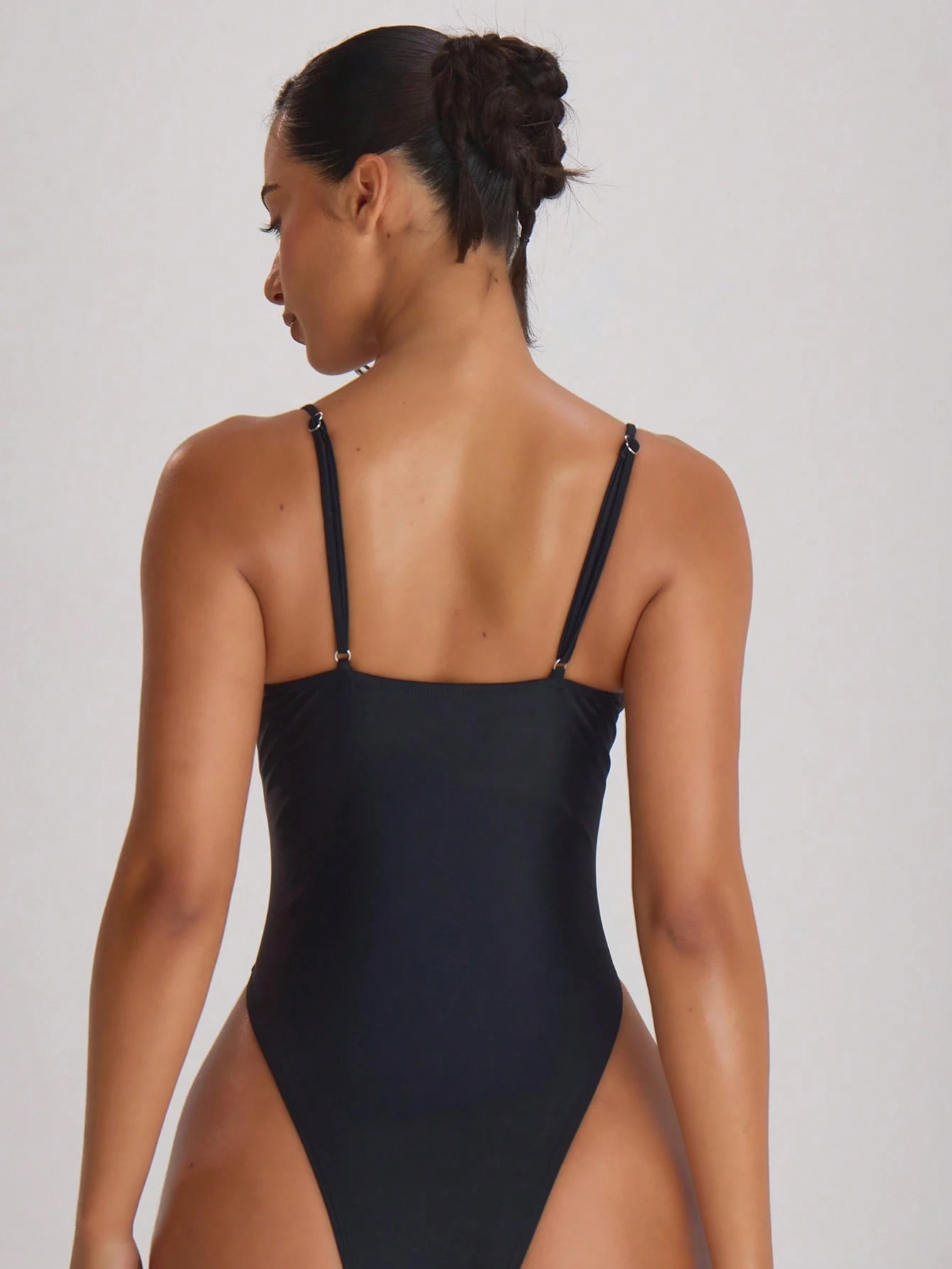 Musera Resort Underwire Cup High Leg Cheeky Swimsuit Bathing Suits Swim Vacation Holiday Summer Travel Beachwear Basics Solid Colour Swimwear Resort Core