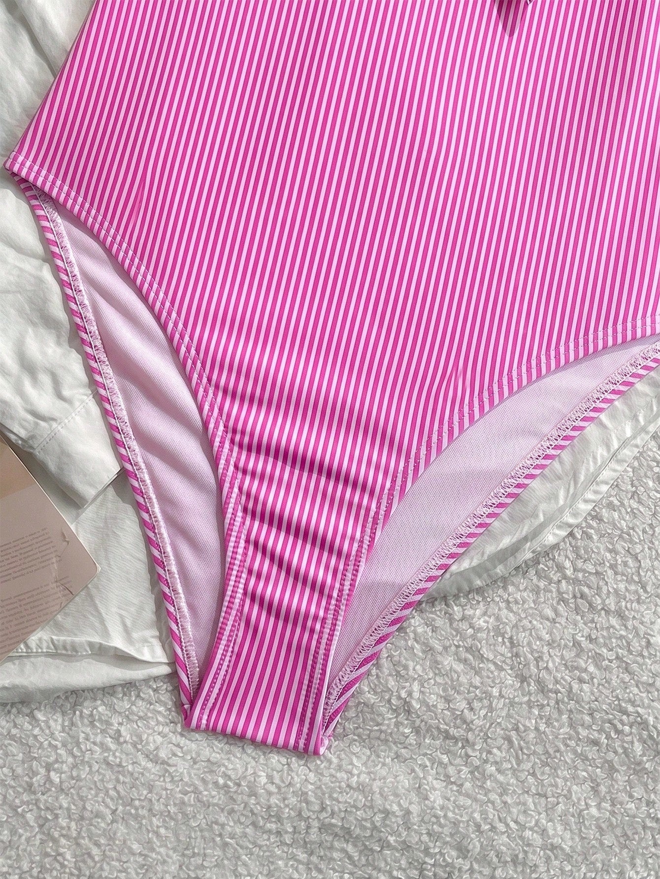 New Fashionable Sexy Elegant Striped Lace Ruffle Bust Bow Detachable Strap One-Piece Swimsuit For Beach, Pool Party, Vacation Pink Summer, Resort Wear