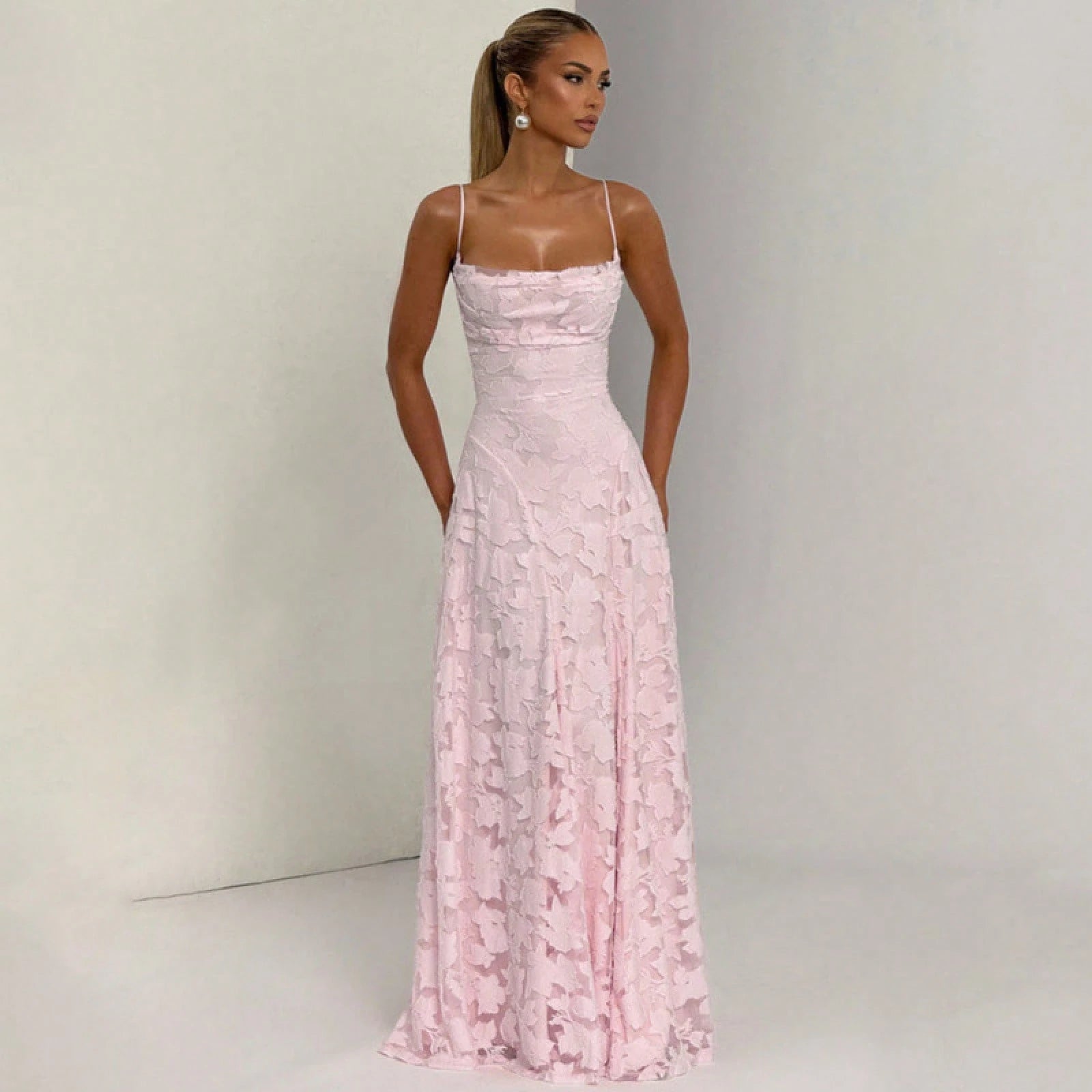 New Lace Backless Spaghetti Strap Elegant Maxi Dress Women Evening Formal Dress