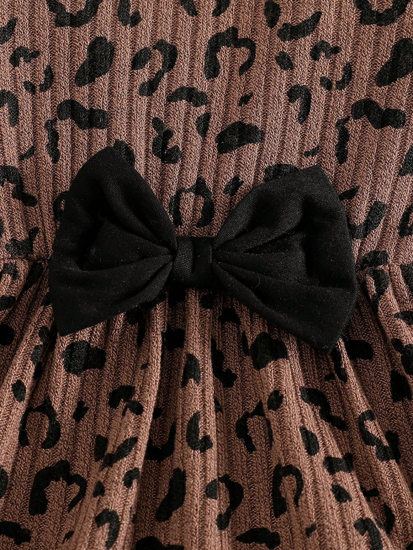 Newborn Autumn Brown Zebra Print Gentle Style Cute Heart Print Black Bowknot Embellished Knit Petal Sleeve Top With Pure Black Pants 2-Piece Set