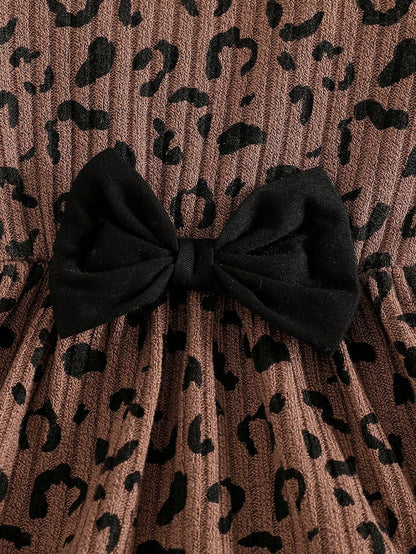 Newborn Autumn Brown Zebra Print Gentle Style Cute Heart Print Black Bowknot Embellished Knit Petal Sleeve Top With Pure Black Pants 2-Piece Set