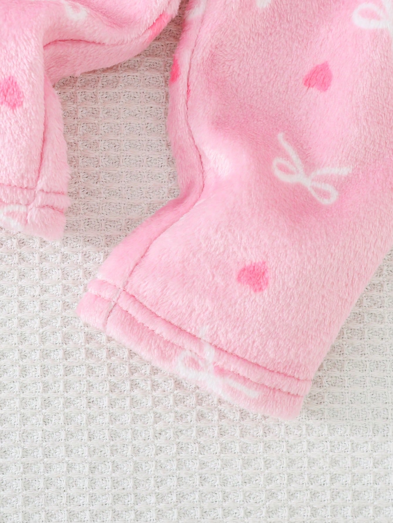 Newborn Baby Pajamas Autumn/Winter Cute Casual Bowknot Heart Fabric Large Bowknot Pattern Long Sleeve Sleepwear Pants Loungewear Set
