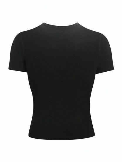 NostaNoir Plus Size Women's Casual Fitted Black Round Neck T-Shirt