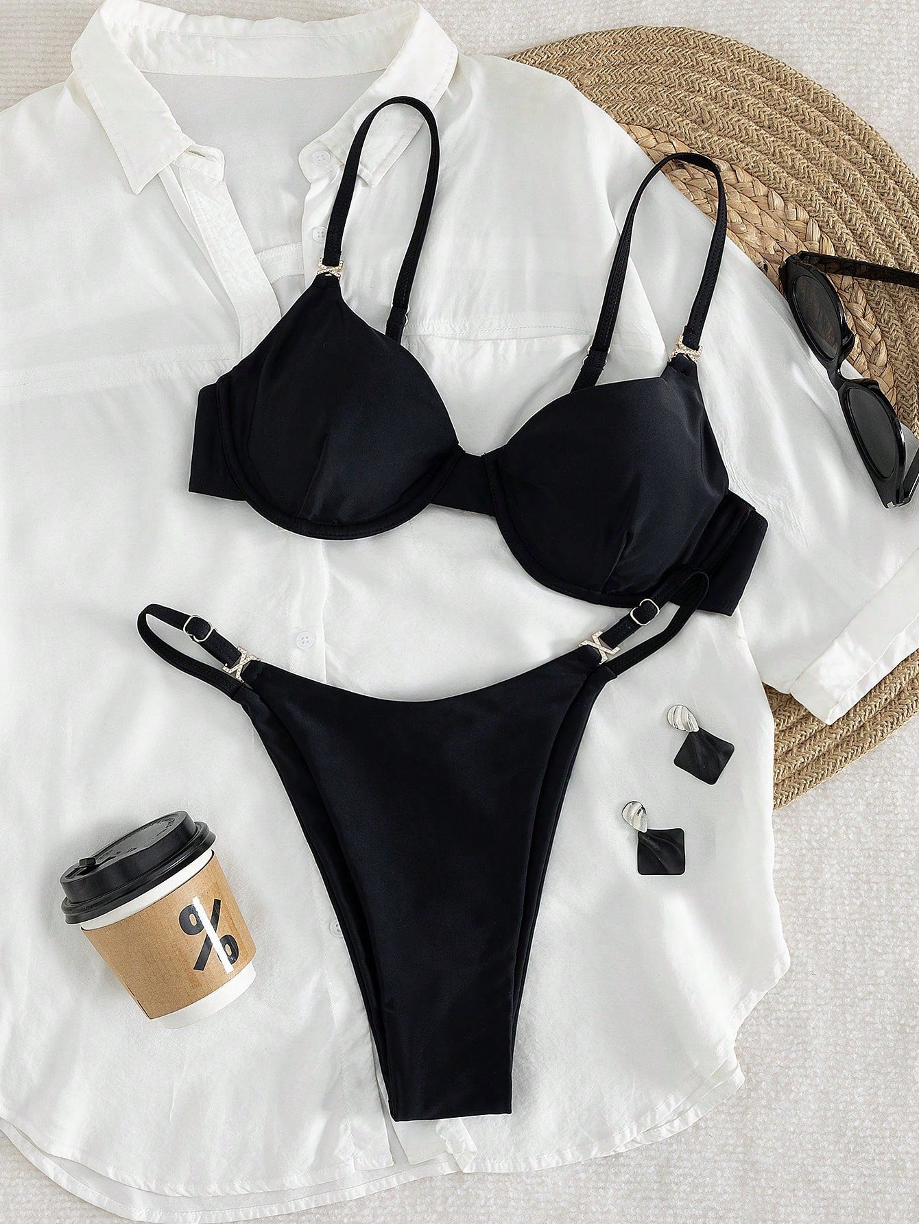 PEPPERMOLLY 2pcs Solid Color Sexy European & American Style Bikini, 2026 New Spring/Summer Women's Sexy Metal Buckle Bikini Set| Gold 2pcs Swimwear, Low-Waist Bikini Bottoms + Gathering Swimwear Top