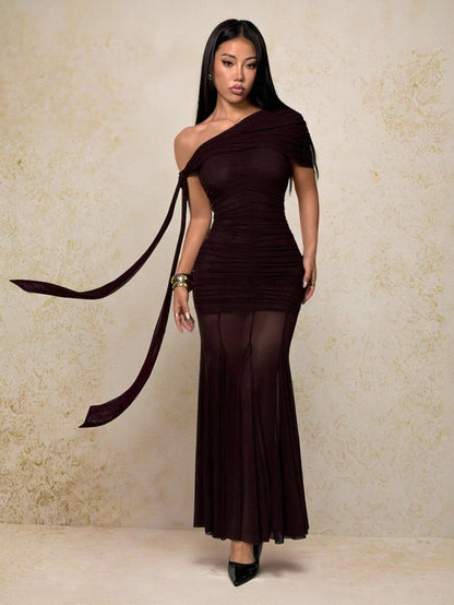 PETITE Burgundy Slant Shoulder Ruched Bodycon Maxi Mesh Dress,Elegant Autumn Party Night Dresses For Women,Maroon Gathered Umbrella Hem Graduation Wedding,Petite Women