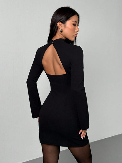 PETITE Women's Black Winter Elegant Seductive Date Night Out Dress,Vintage Stand Collar Flared Cuff Fitted Split Thigh Dress For Valentine's Day Party Outfit,Petite Women