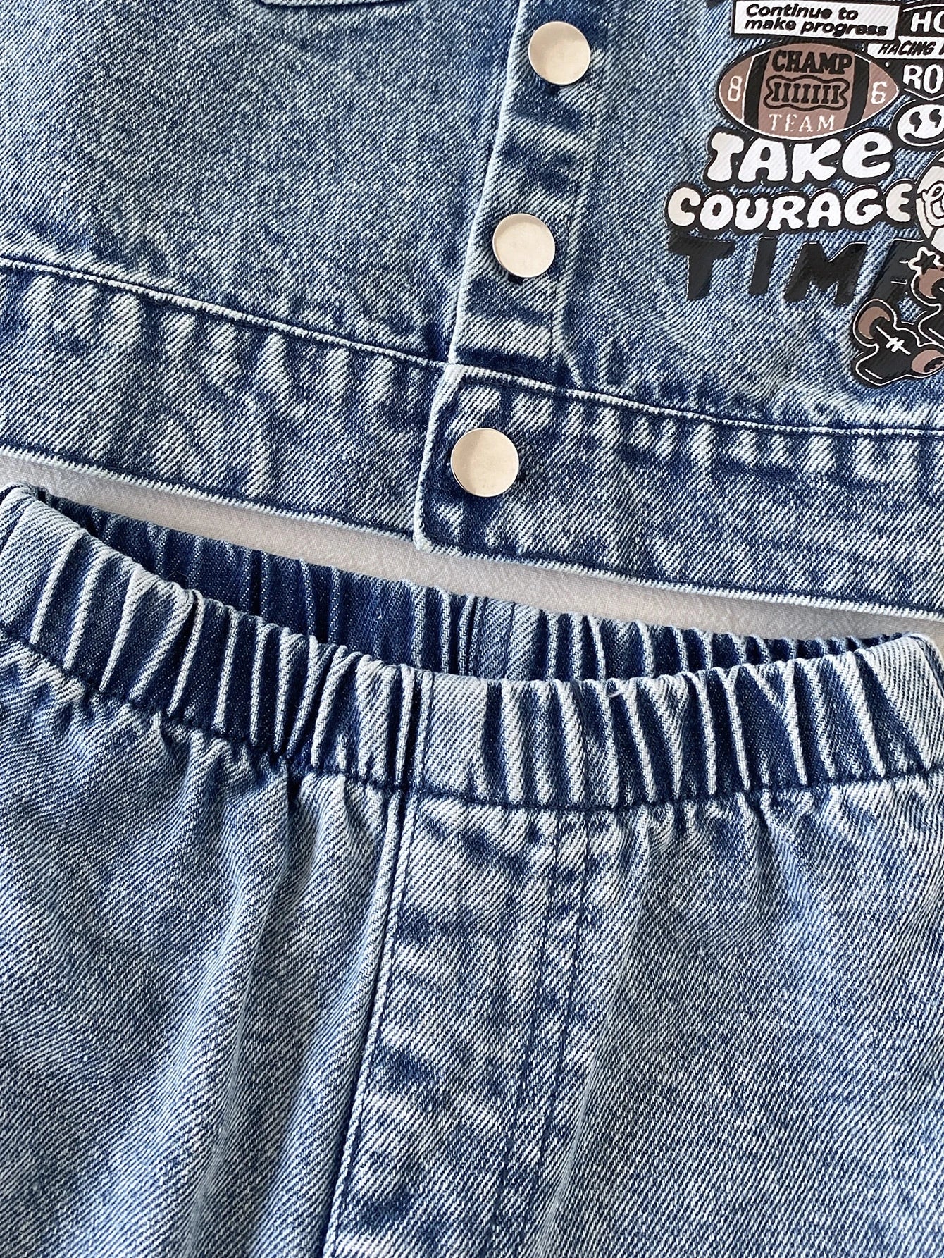 Playful Pals 2pcs/Set Baby Boy English Letter Print Rugby Sport Street Style Vintage Fashion Washed Denim Outfit, Turn-Down Collar Button-Up Long Pants, Korean Style Casual Denim Set With Pockets, Ver