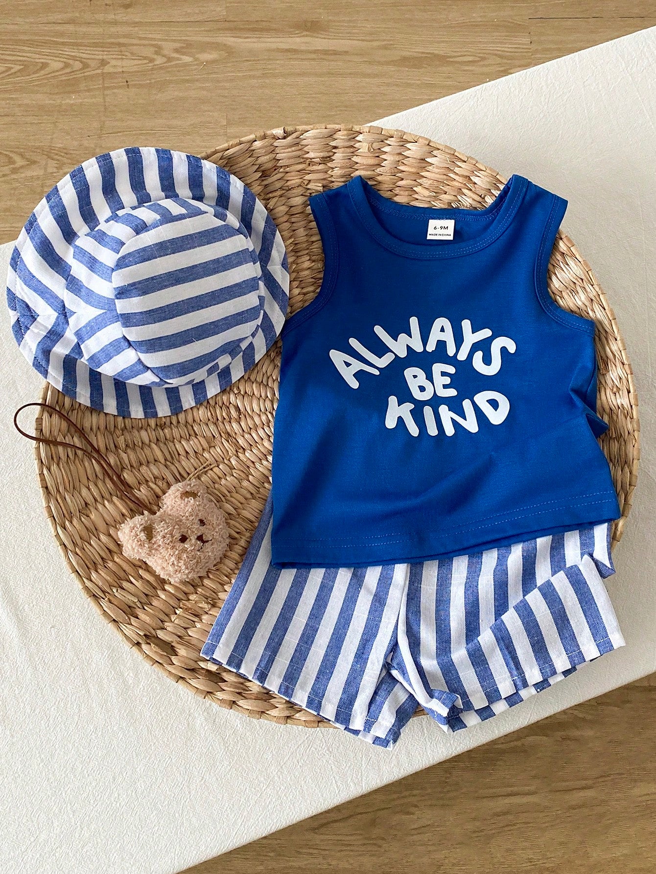 Playful Pals Baby Boy Summer 3-Piece Set, White Fashion Letter Print Tank Top, Coconut Tree Print Beach Shorts, Matching Headwear, Suitable For Beach Vacation, Daily Casual, Easy Outdoor Activit