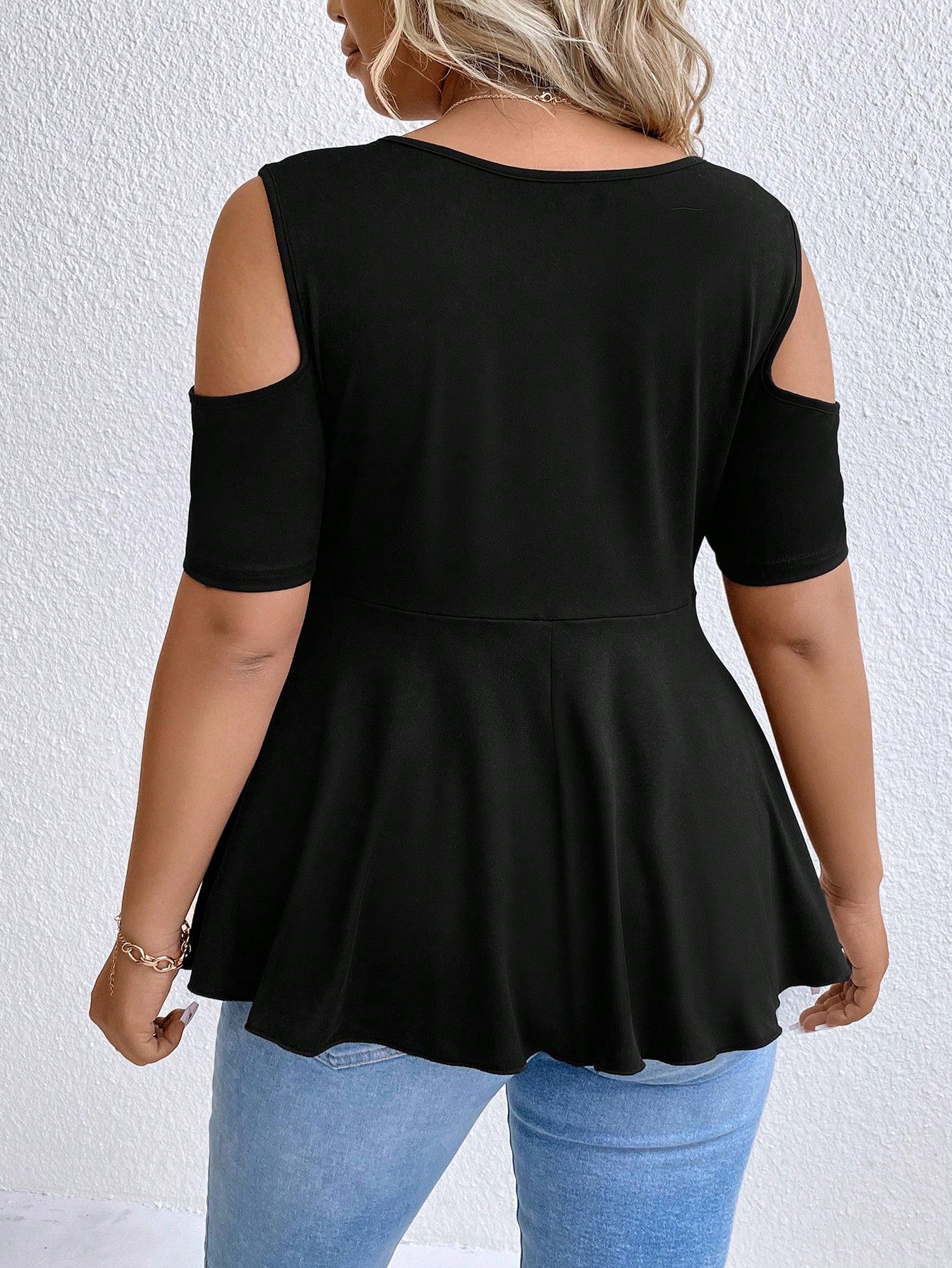 Plus Size Asymmetrical Hem T-Shirt With Cut-Out Shoulder