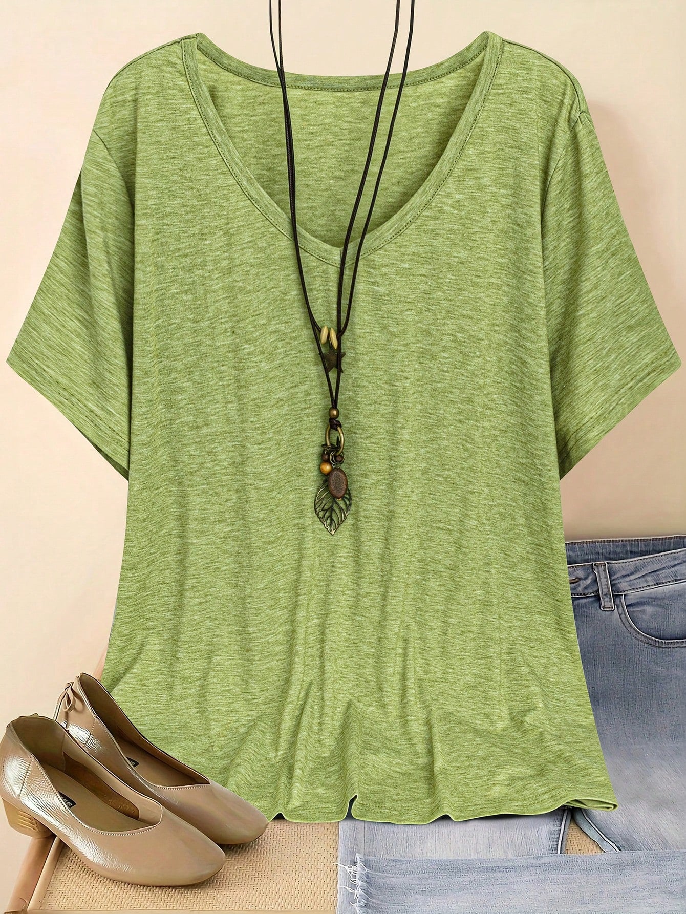 Plus Size V-Neck Short Sleeve Casual Top