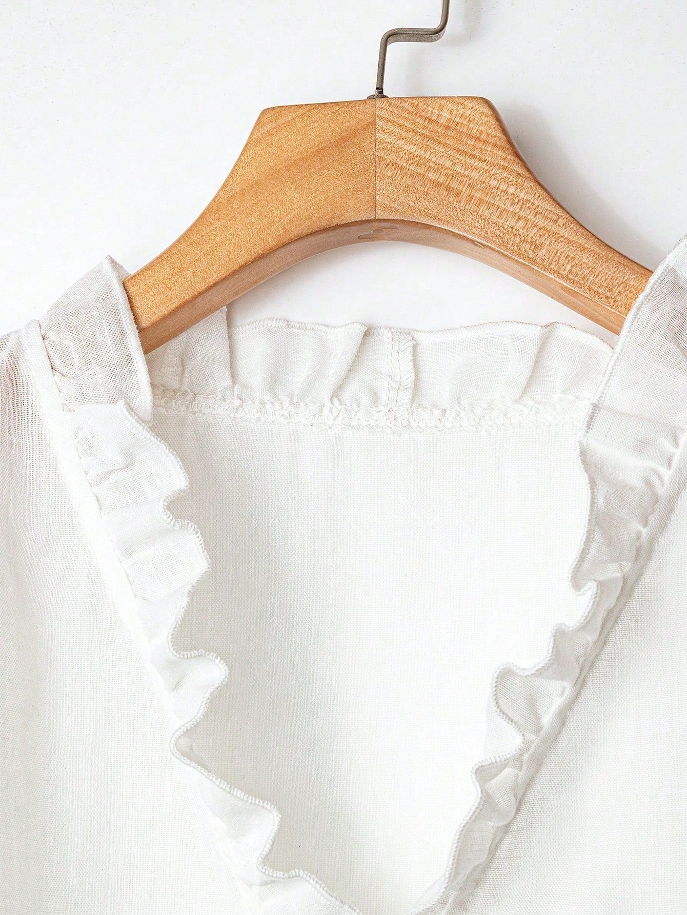 Plus Size Women Ruffle Trim Long Sleeve Regular Fit Casual Blouse, Suitable For Daily Office Wear White Spring