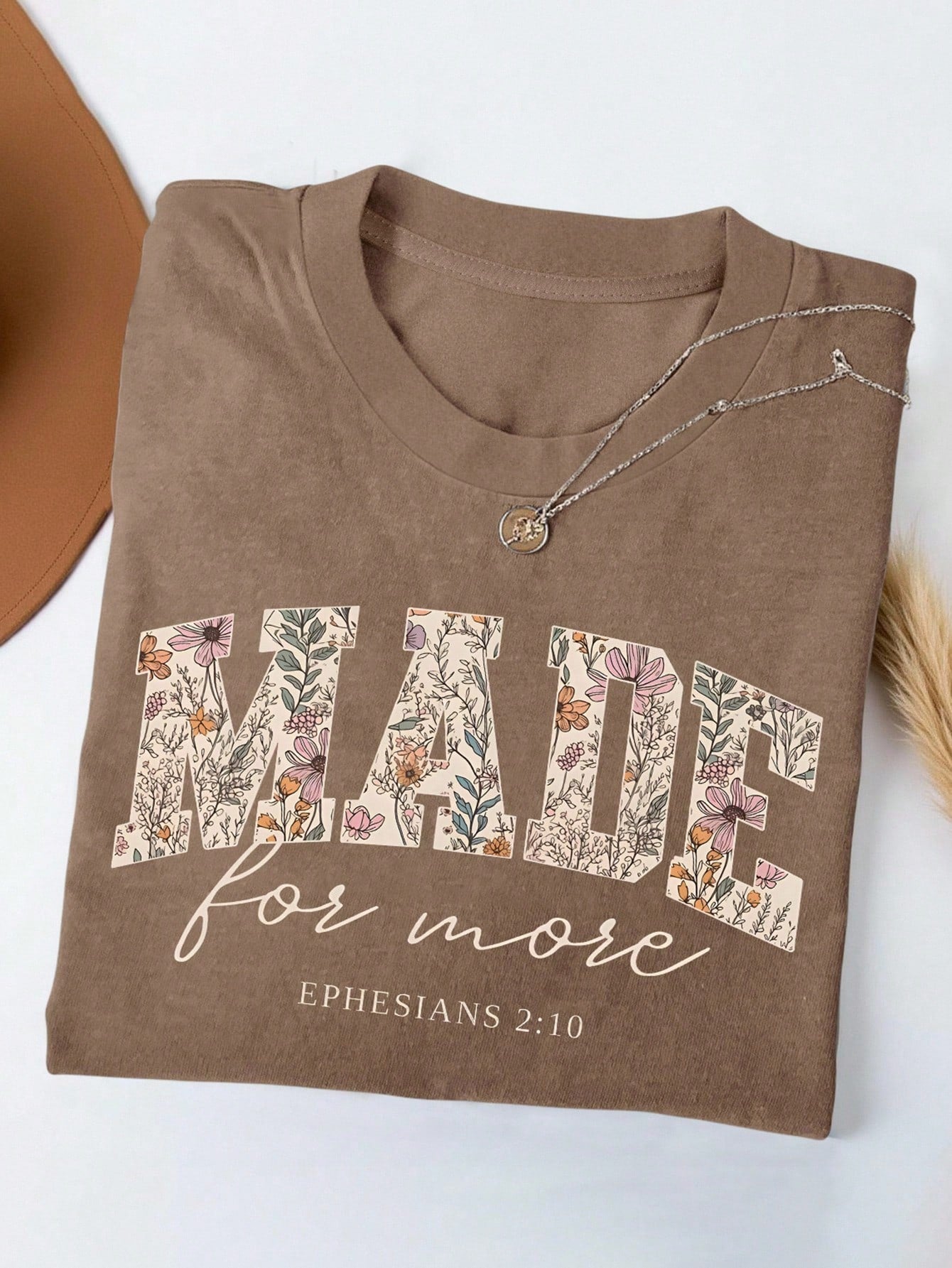 Plus Size Women's Letter & Floral Graphic Print Short Sleeve Round Neck Loose T-Shirt