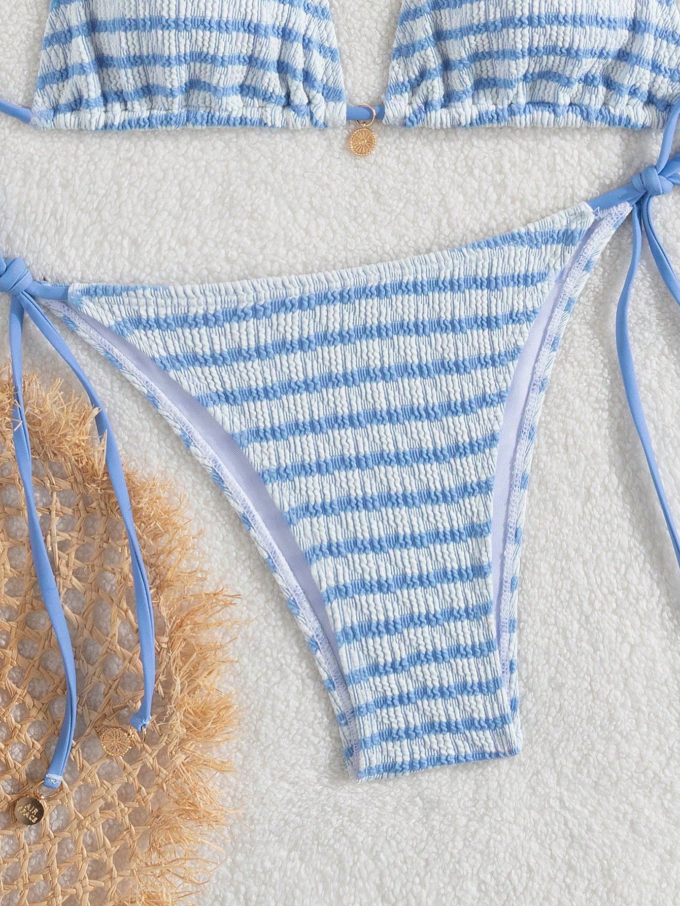 Premium European Halter Bikini With Striped Wavy Split Design, Stylish Color-Block Swimwear Summer Vacation Beach