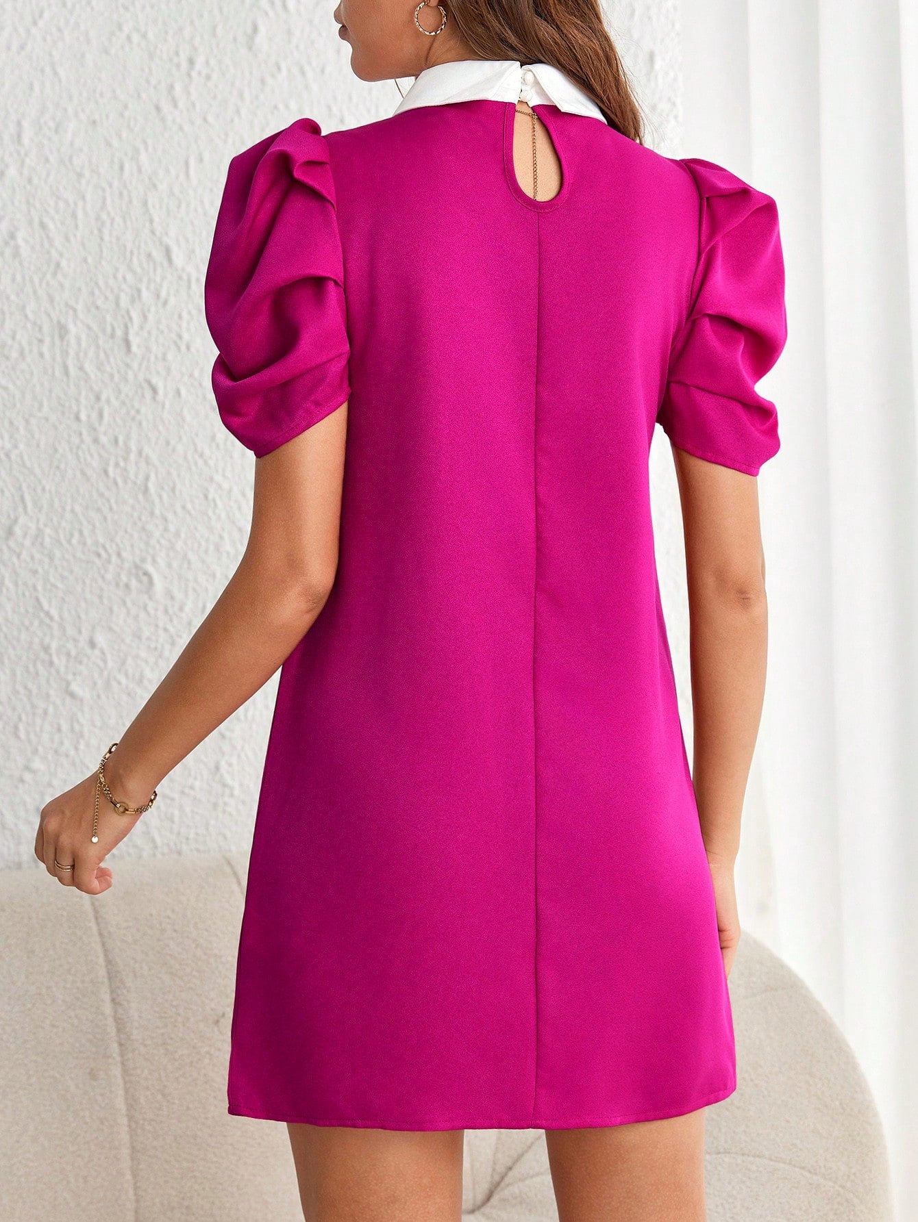 Privé Pearls Beaded Contrast Collar Puff Sleeve Short Summer Dress