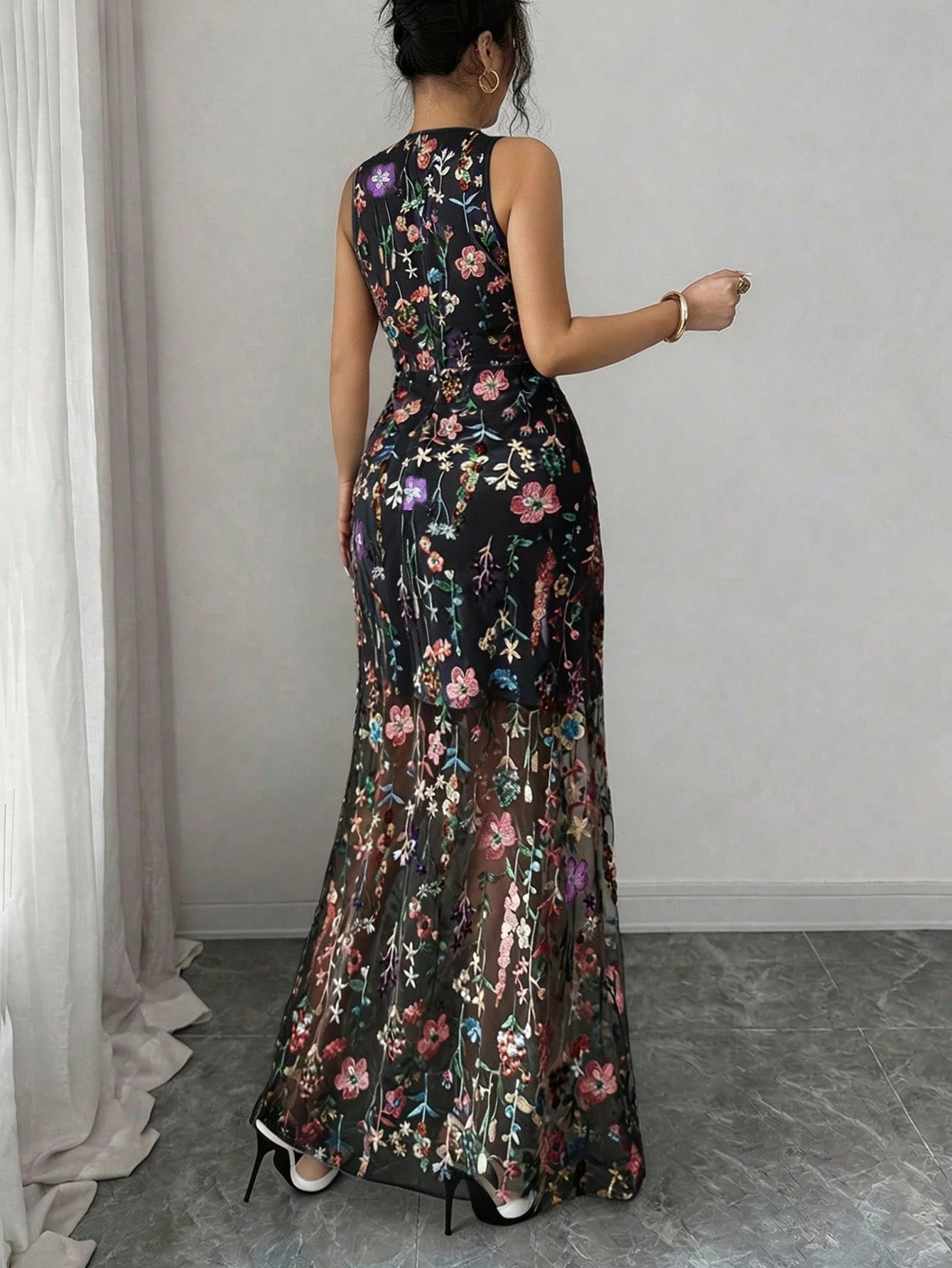 Raffinéa Women's Elegant Purple Romantic Embroidered Mesh Round Neck Sleeveless Dress For Party, Spring/Summer