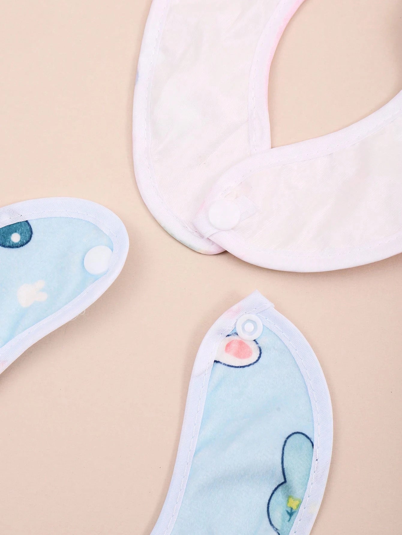 Random 8pcs Baby Waterproof U-Shaped Snap Bibs With Floral Crystal Velvet, Drool Bib For Feeding