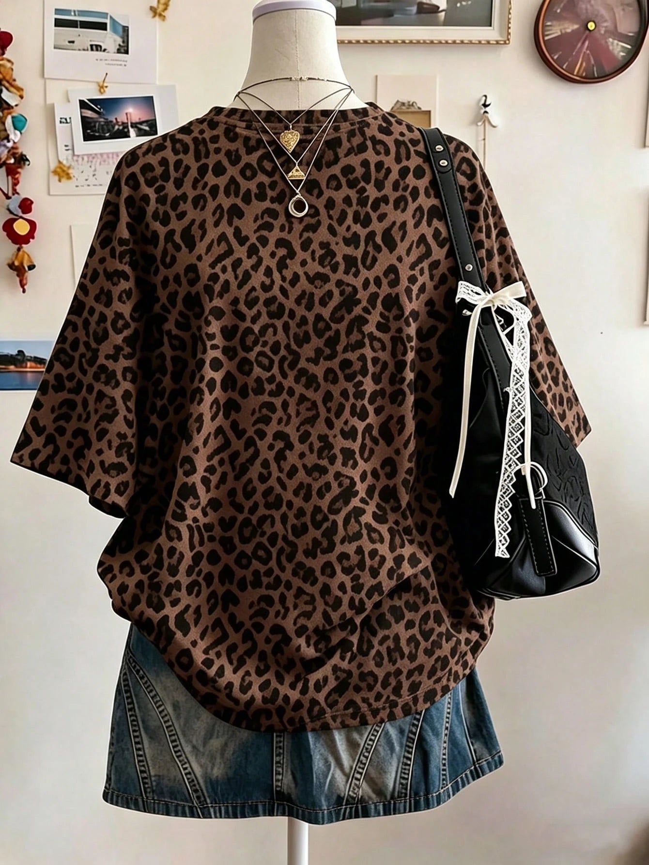 Resyla Striped Digital Print Fashion Minimalist Women Plus Size Long Crew Neck Drop Shoulder T-Shirt Friend Gift