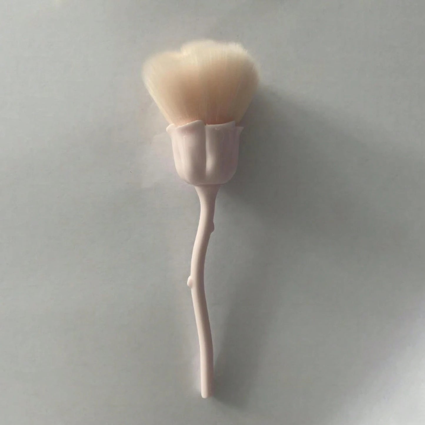 Rose Shaped Nail Dust Brush Soft Bristles Foundation Blush Makeup Tool Pink Handle Elegant Design For Salon Home Use