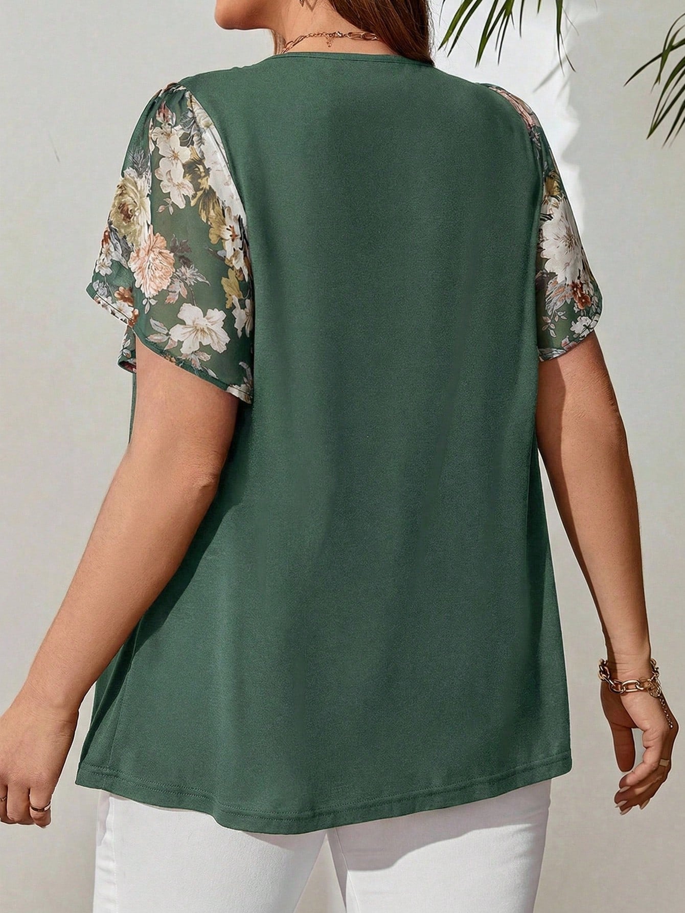 Rosumi Plus Size Women'S Floral Print Tie-Down Black Top For Spring, Summer Tops