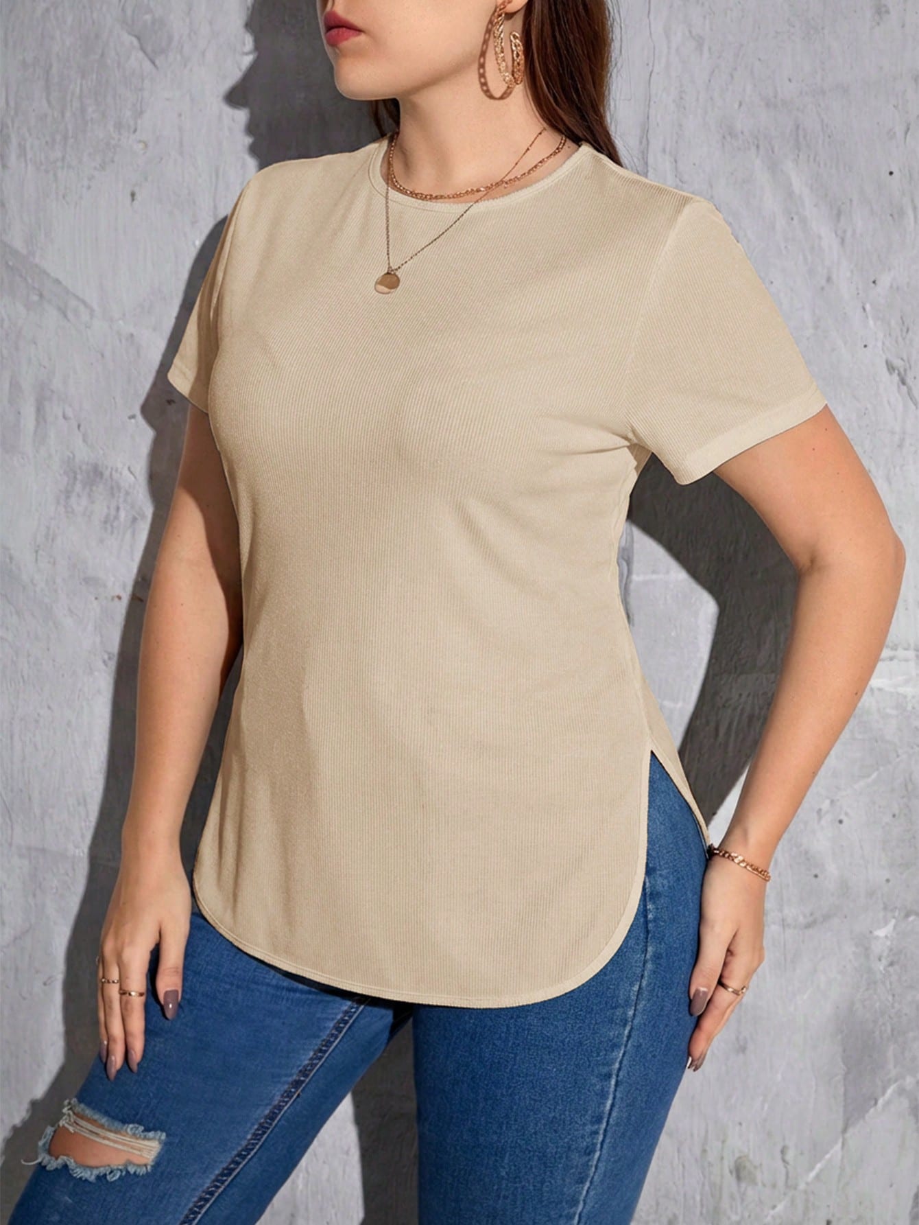 Shapeblank Plus Size Women Minimalist Textured Round Neck Short Sleeve T-Shirt, Fashion Versatile