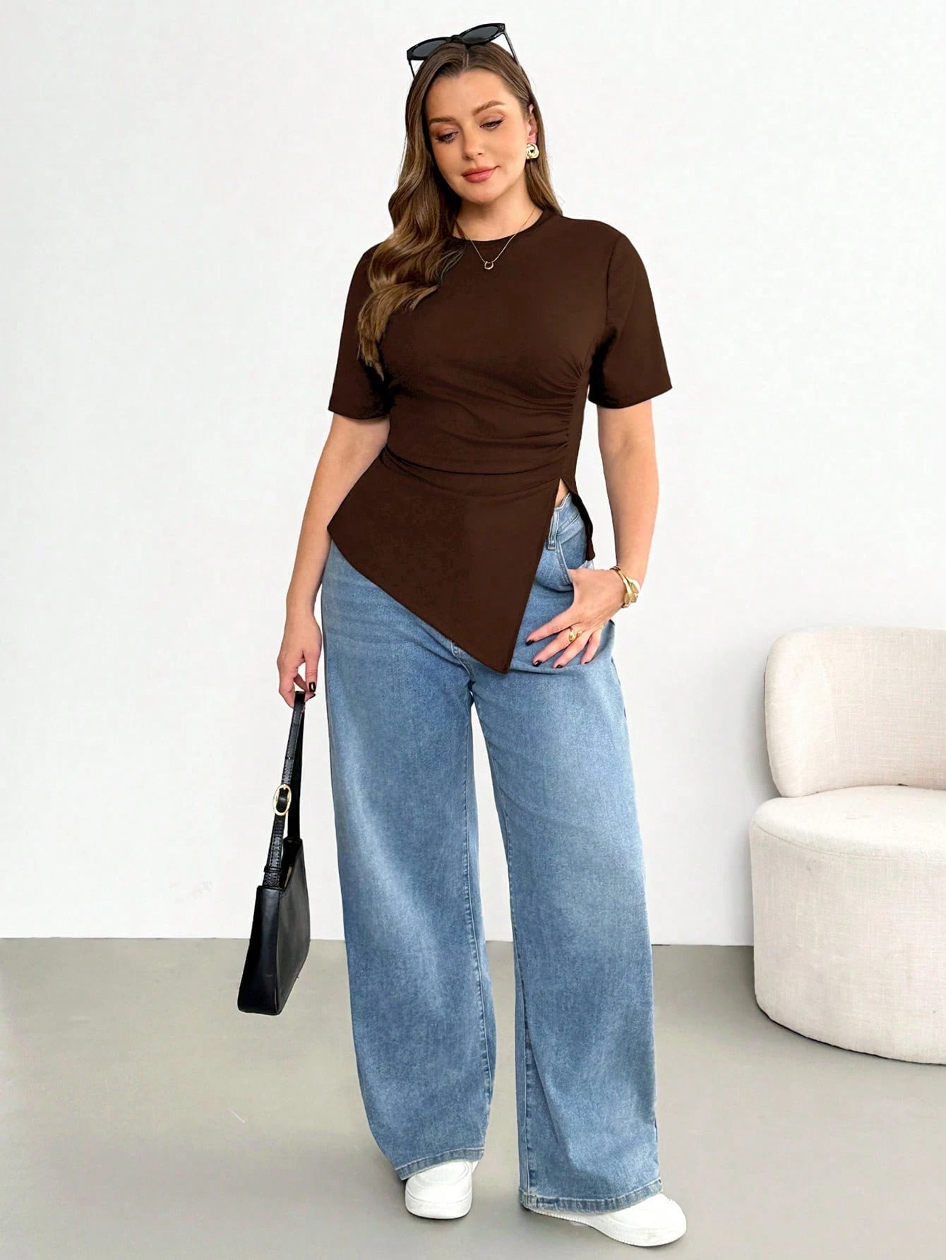 Shapeblank Plus Size Women's Brown Summer Smart Casual Everyday Versatile T-Shirt, Stretchy Comfortable Asymmetric Hem Ruched Waist Short Sleeve Curve Tops