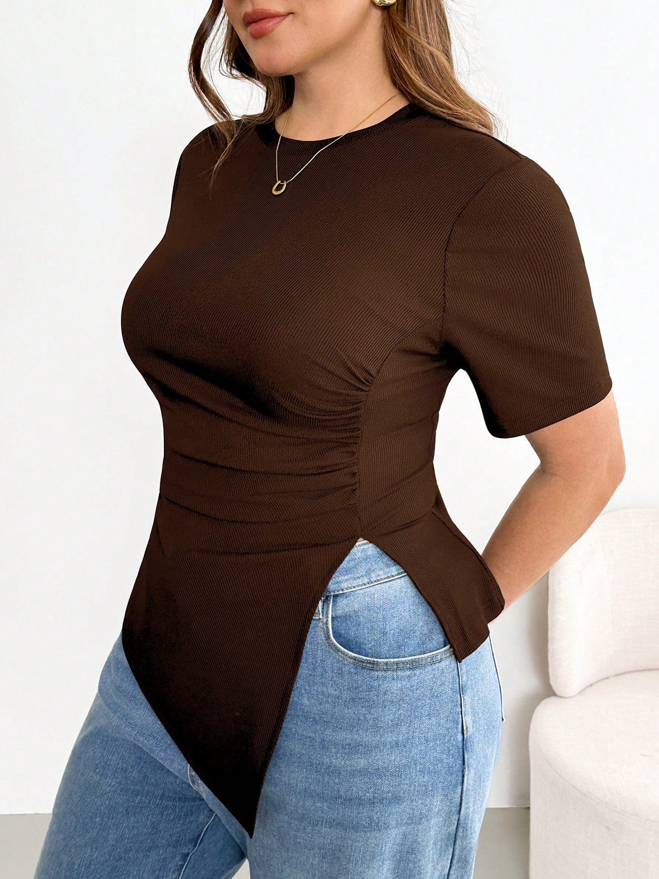 Shapeblank Plus Size Women's Brown Summer Smart Casual Everyday Versatile T-Shirt, Stretchy Comfortable Asymmetric Hem Ruched Waist Short Sleeve Curve Tops