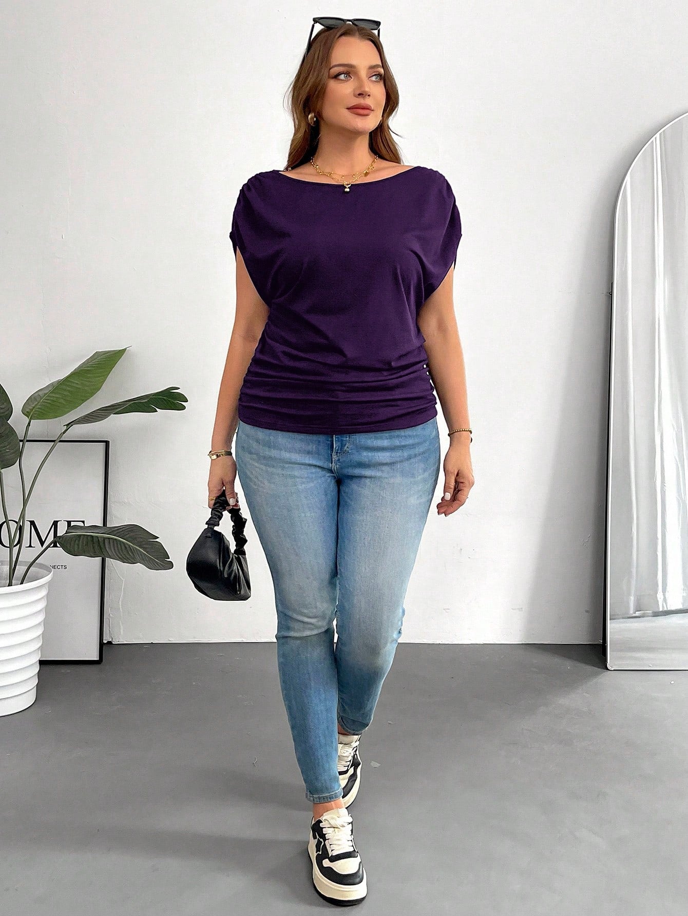 Shapeblank Plus Size Women's Spring And Summer Fashion Casual Loose And Comfortable Daily Versatile Slim Black Off-Shoulder Short-Sleeved T-Shirt, Simple Style,Work Tops,European Summer,Off The Should